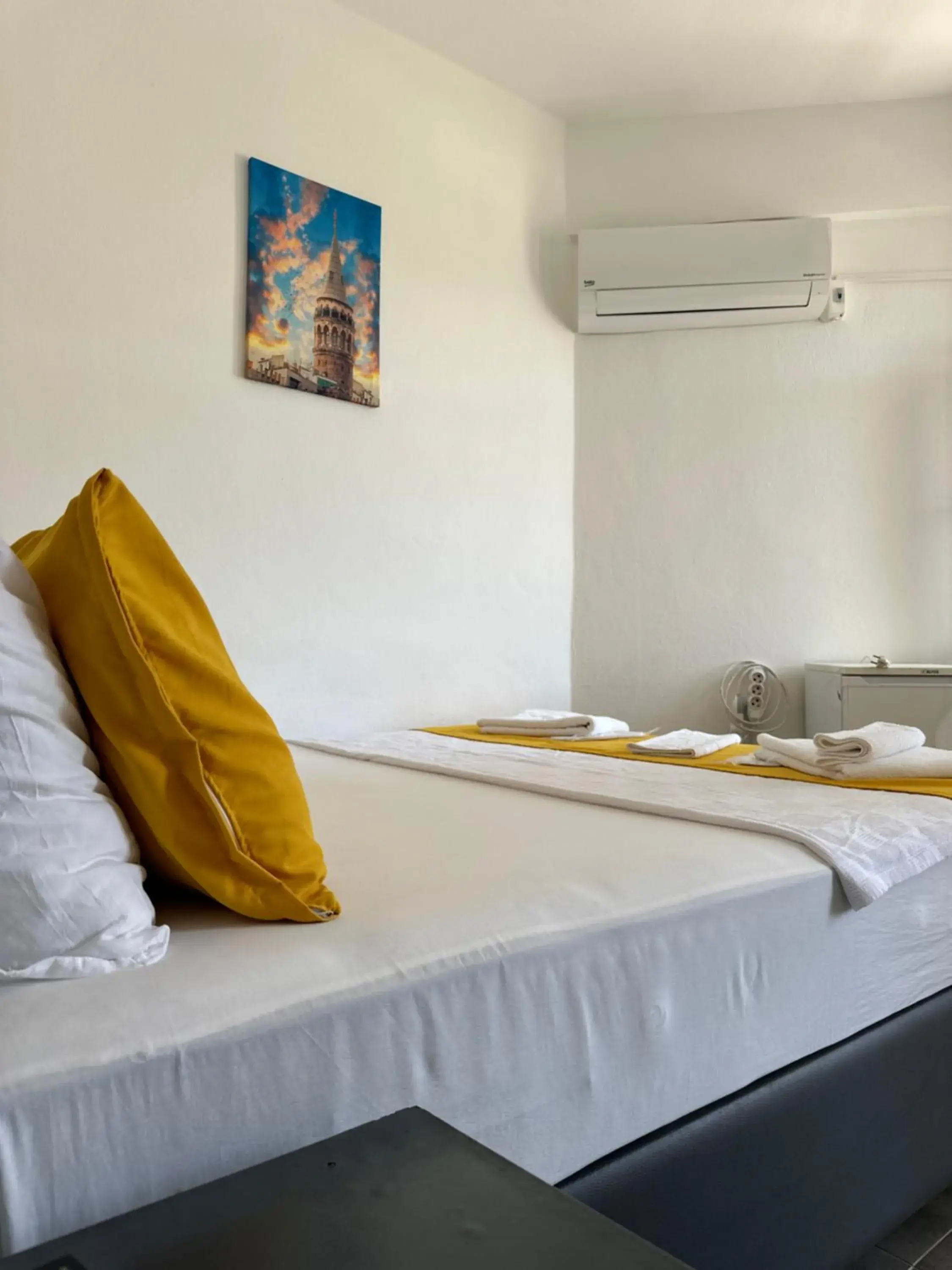 Triple Room with Garden View - single occupancy in FİNİKE SEVER OTEL Triple Room with Garden View - single occupancy in FİNİKE SEVER OTEL