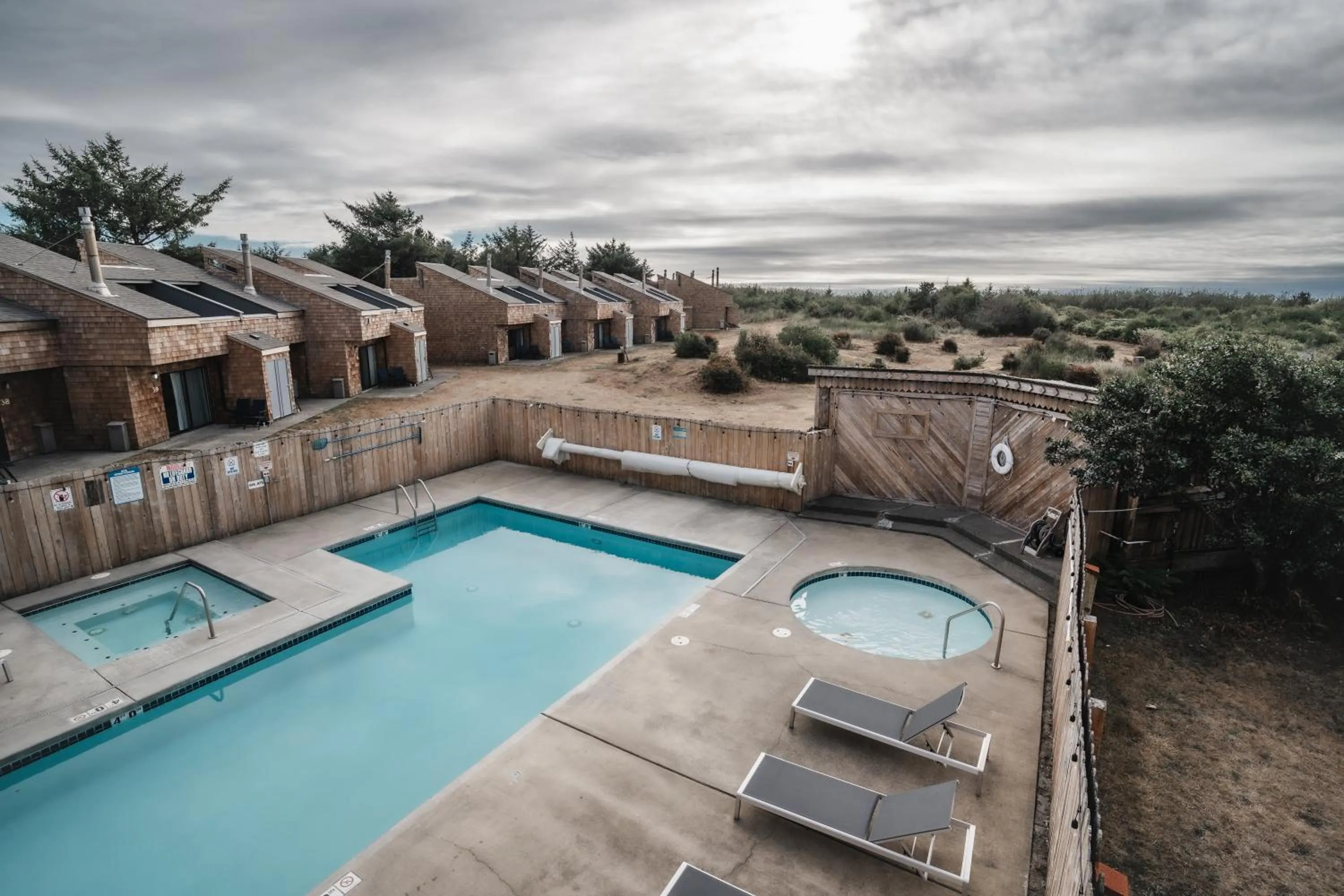Hot Tub in Surfcrest Resort