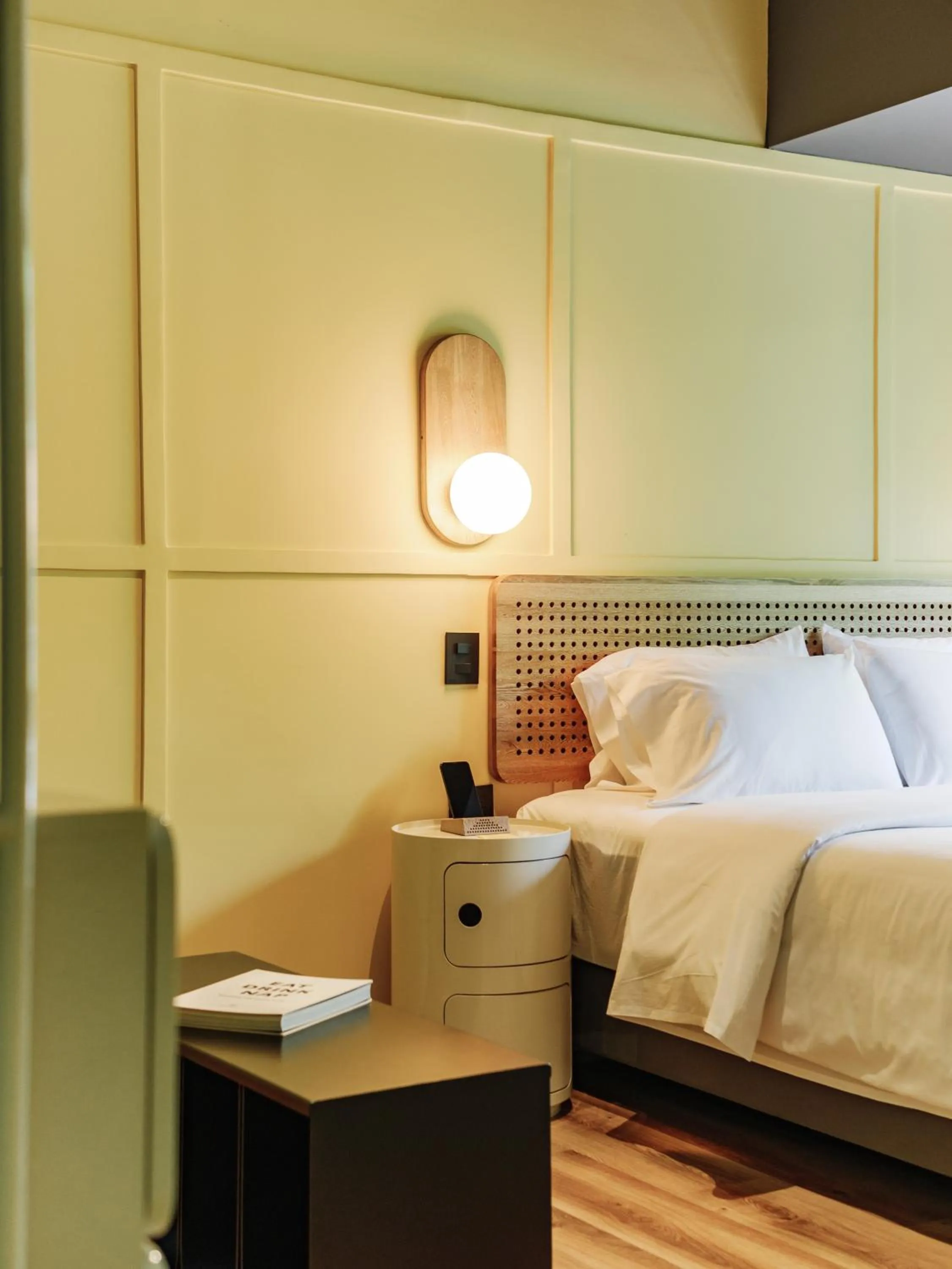 Bed in The Somos Flats Provenza