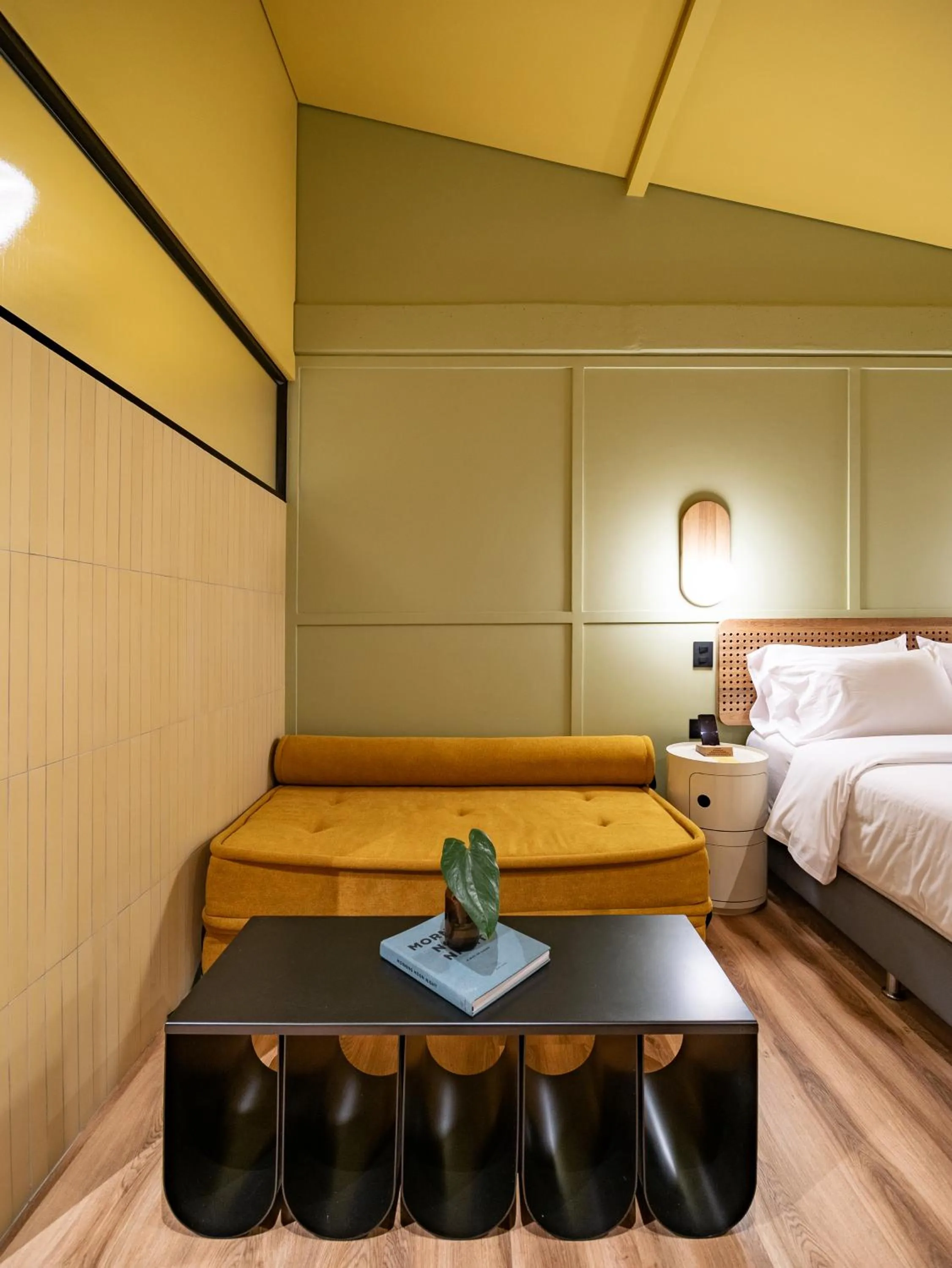 Photo of the whole room, Bed in The Somos Flats Provenza