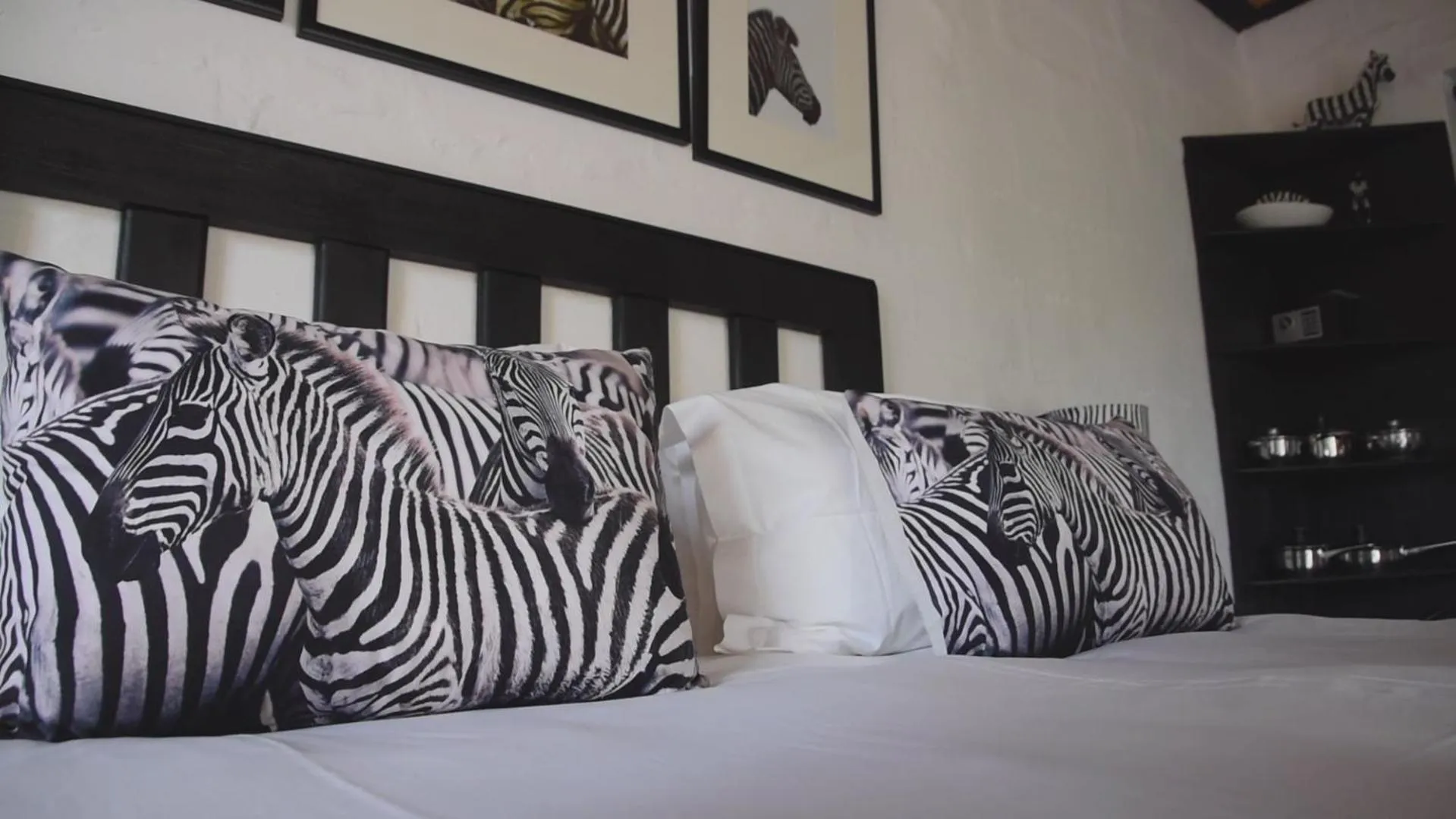 Bed in Zwartberg View Mountain Lodge