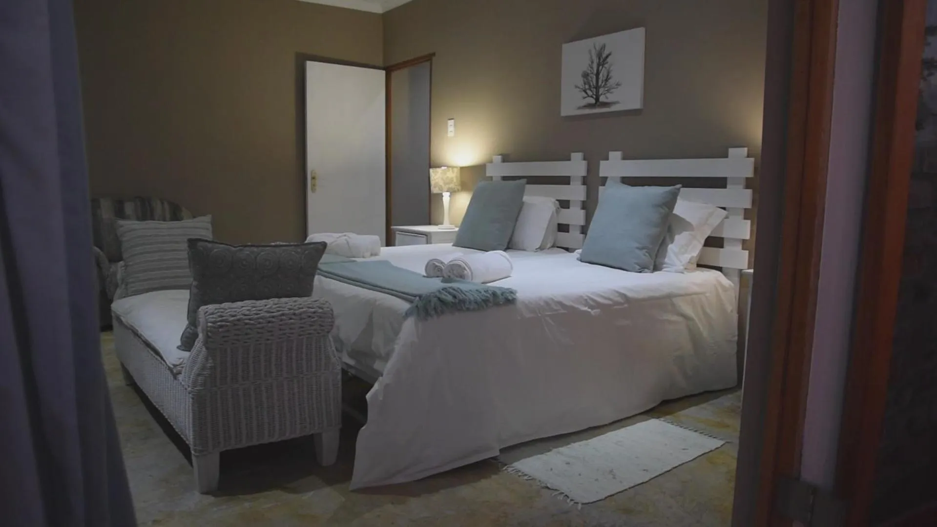 Bedroom, Bed in Zwartberg View Mountain Lodge