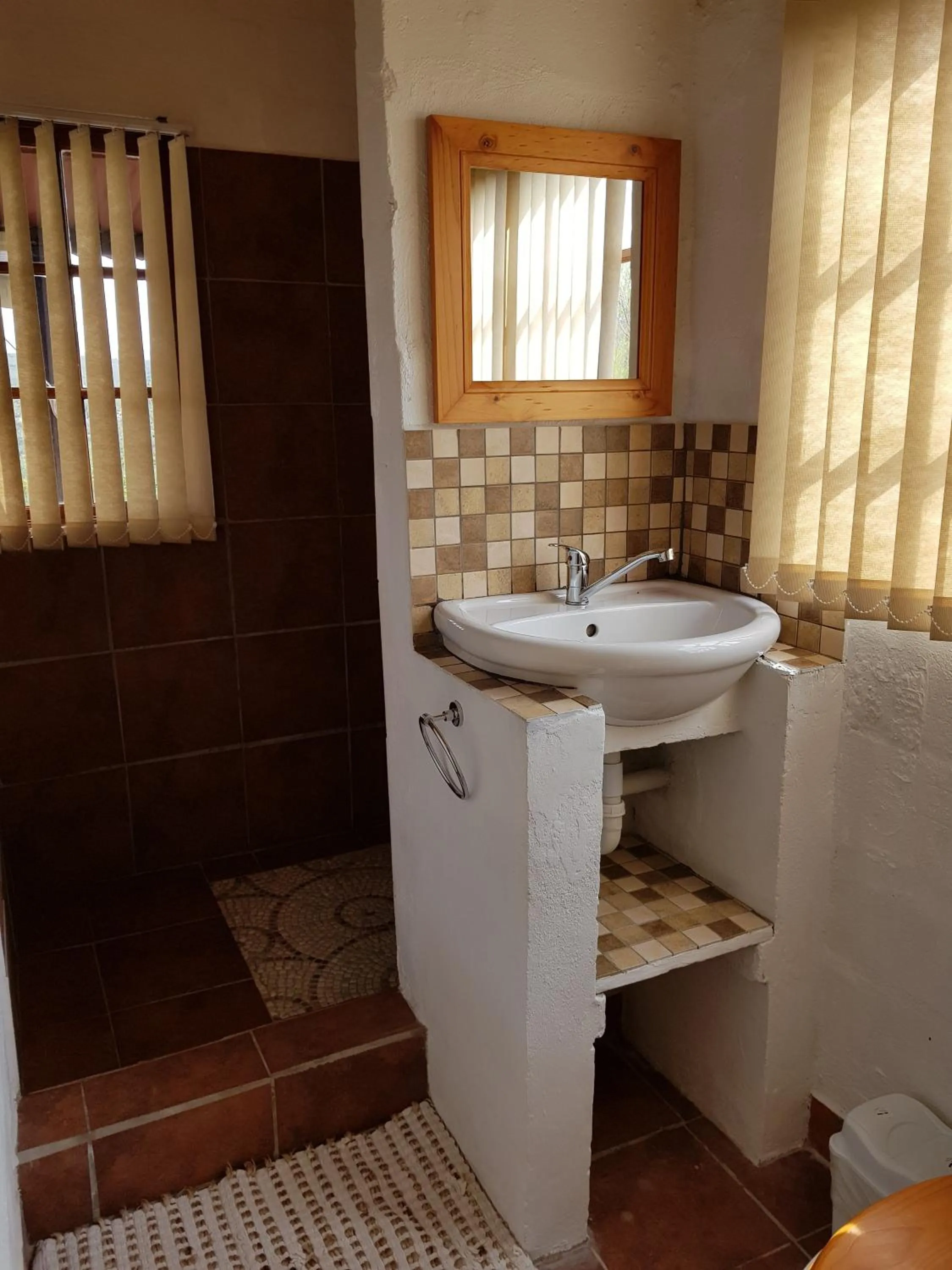 Bathroom in Zwartberg View Mountain Lodge