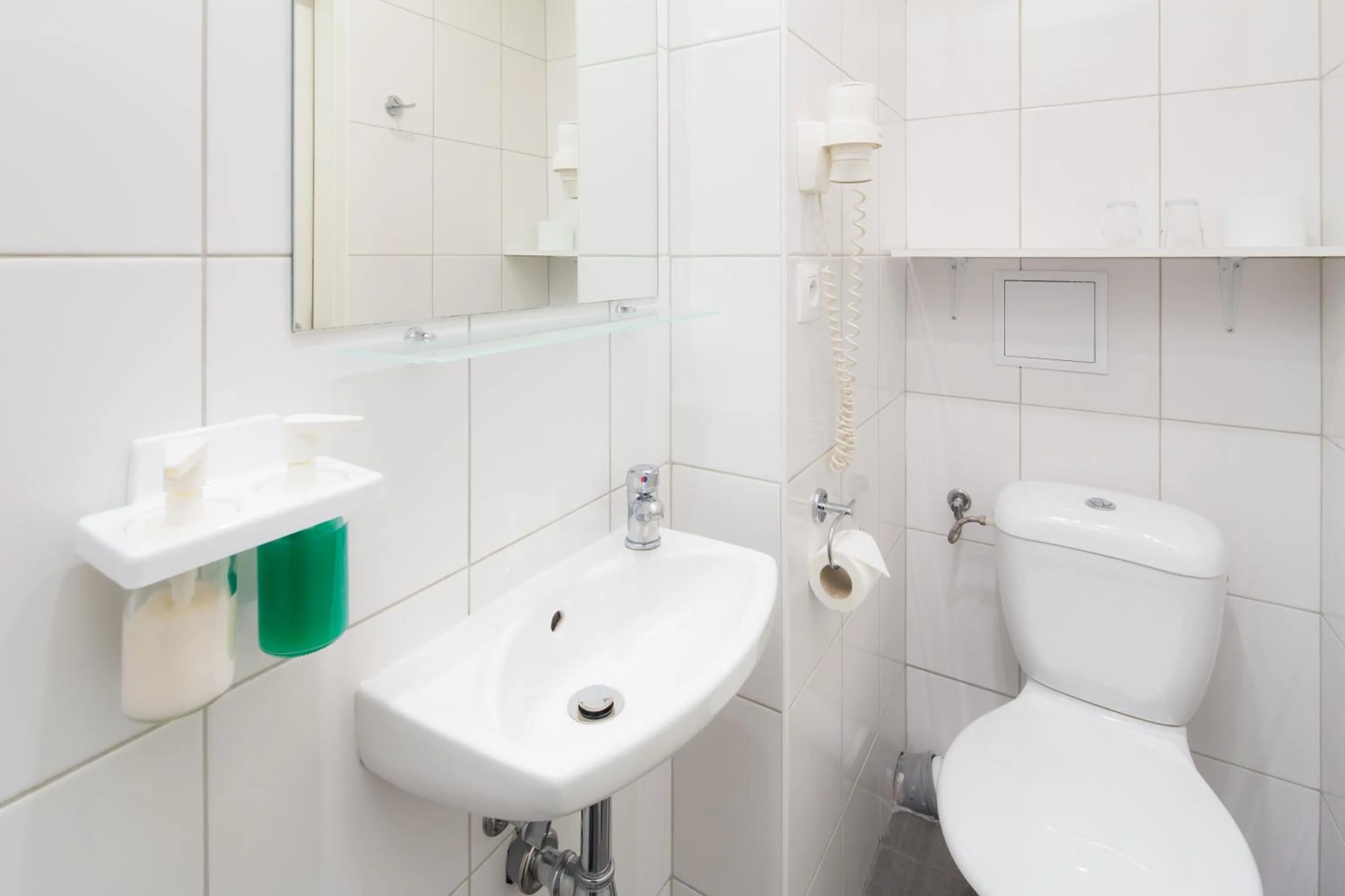 Bathroom in Minimino hotel