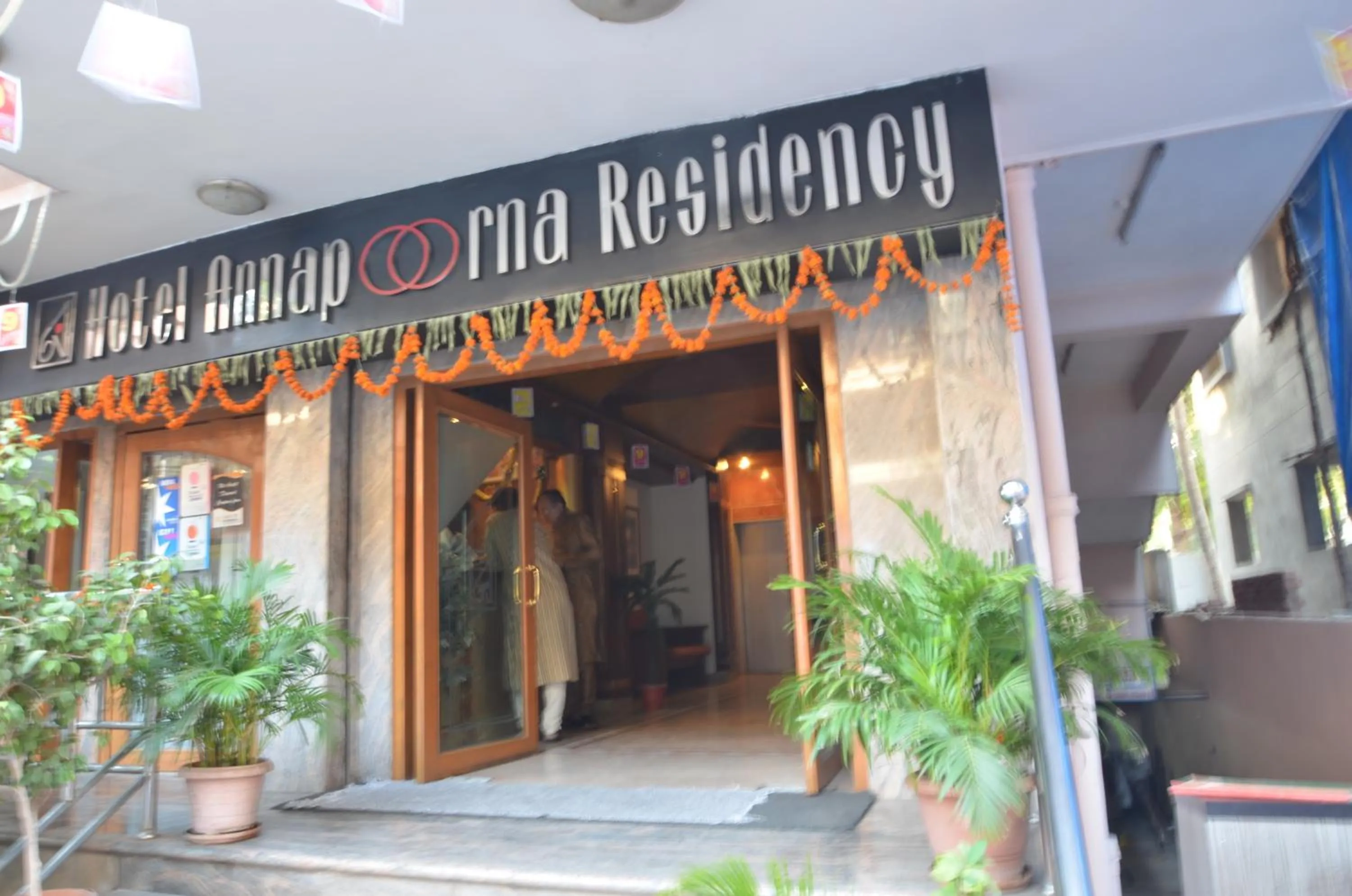 Facade/entrance in Hotel Annapoorna Residency