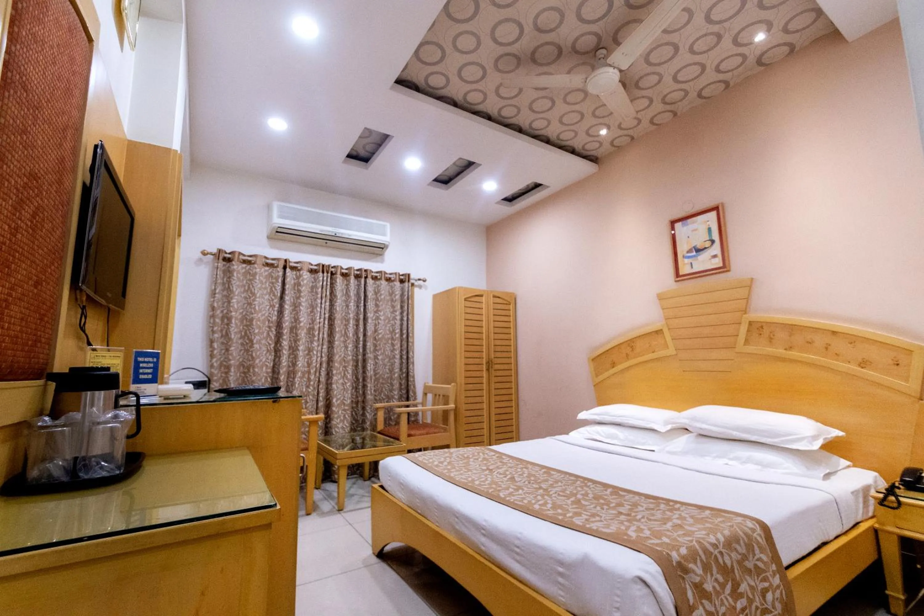 Photo of the whole room, Bed in Hotel Annapoorna Residency