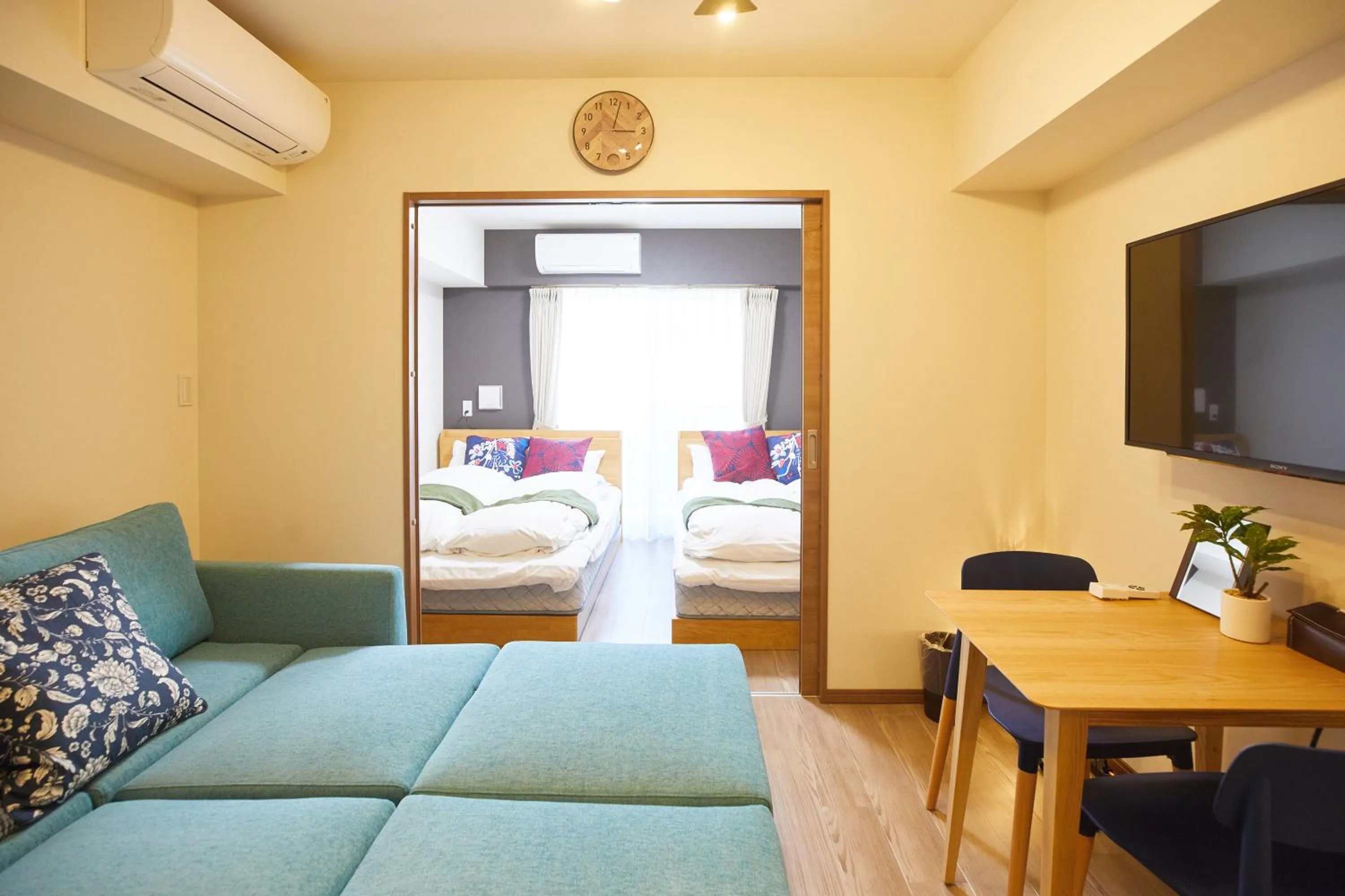 Dining area, Bed in SG Premium KASAI