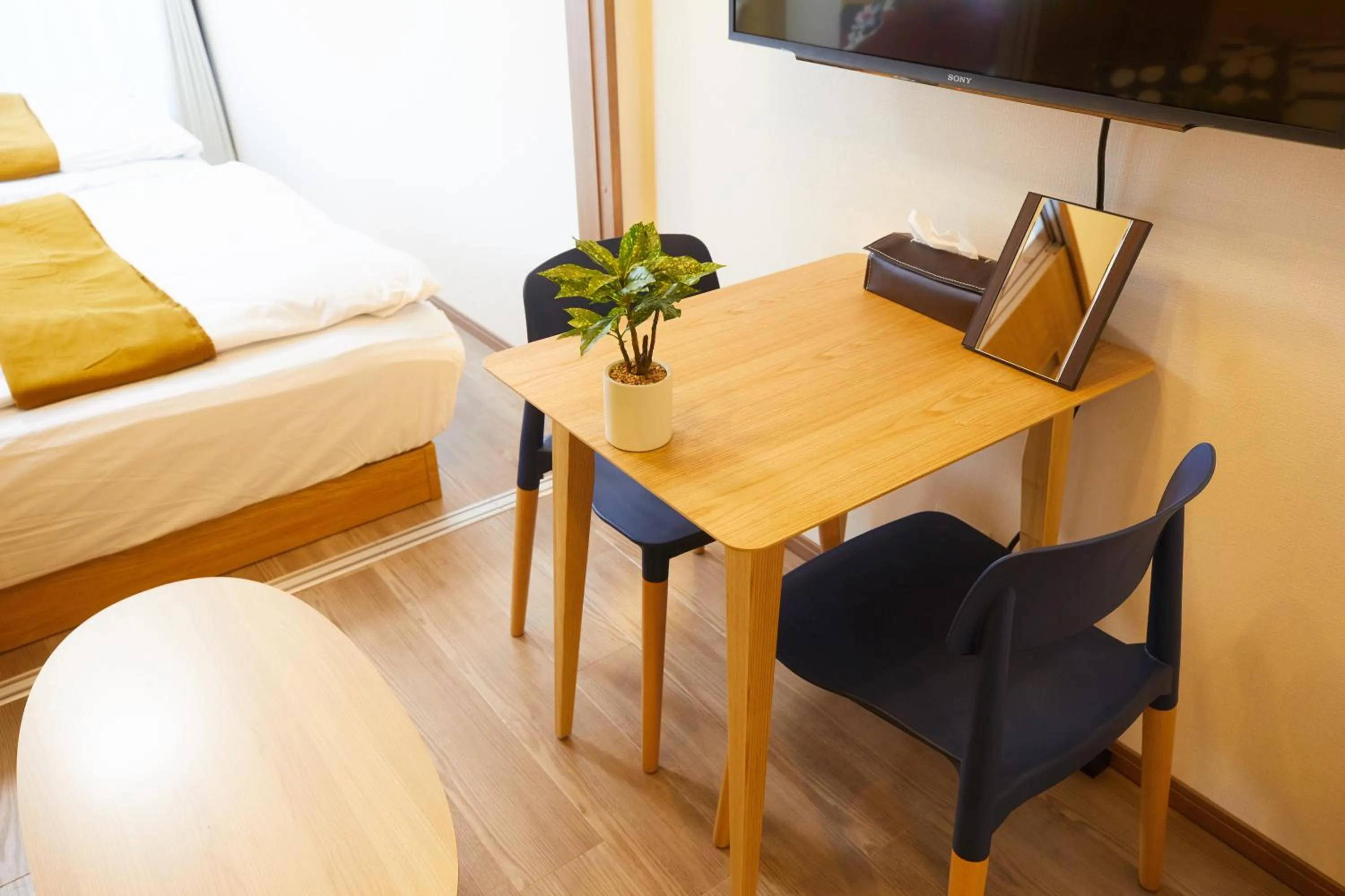 Dining area, Bed in SG Premium KASAI