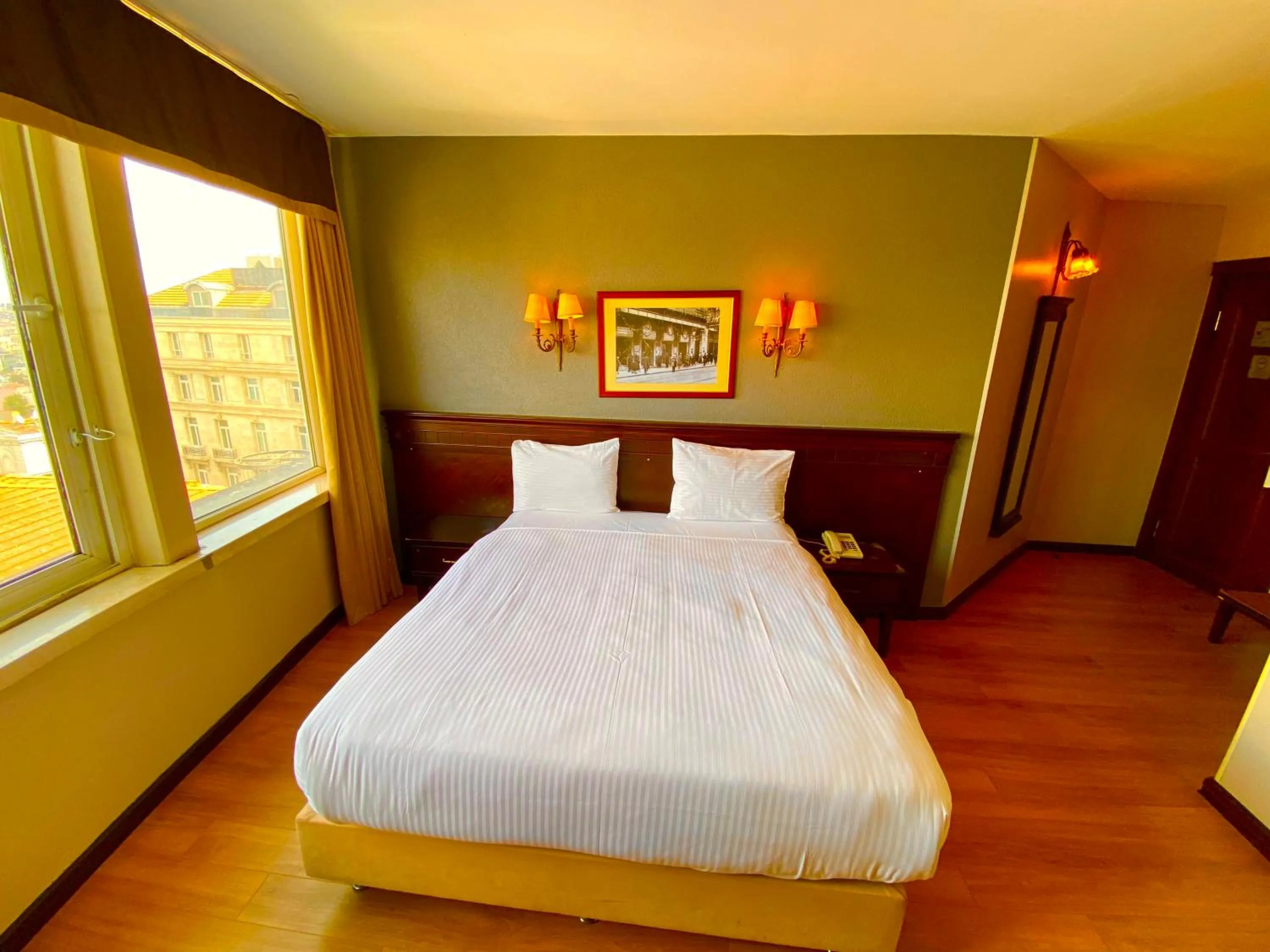 Bed in Pera Rose Hotel & Spa