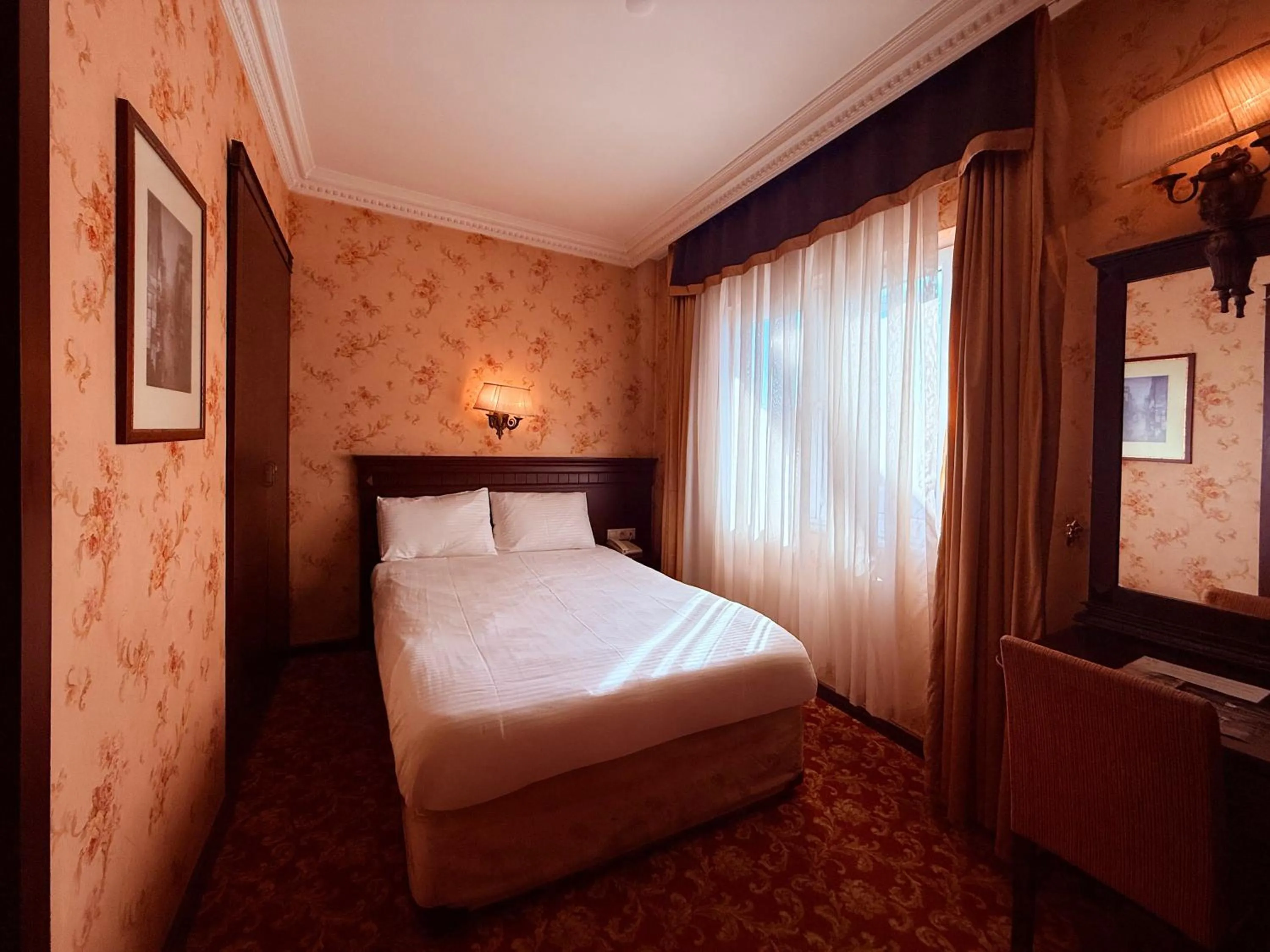 Bed in Pera Rose Hotel & Spa