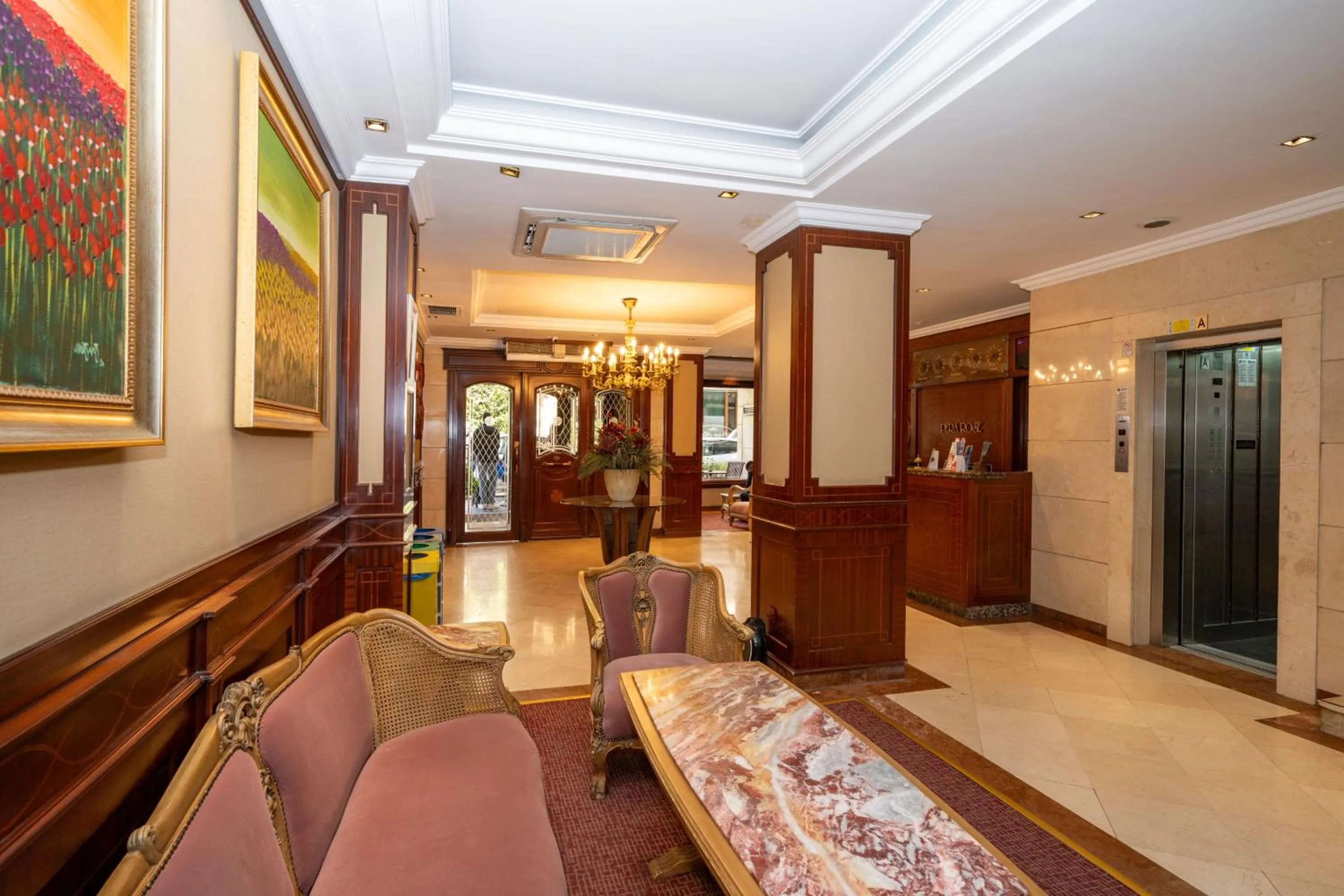 Lobby or reception in Pera Rose Hotel & Spa
