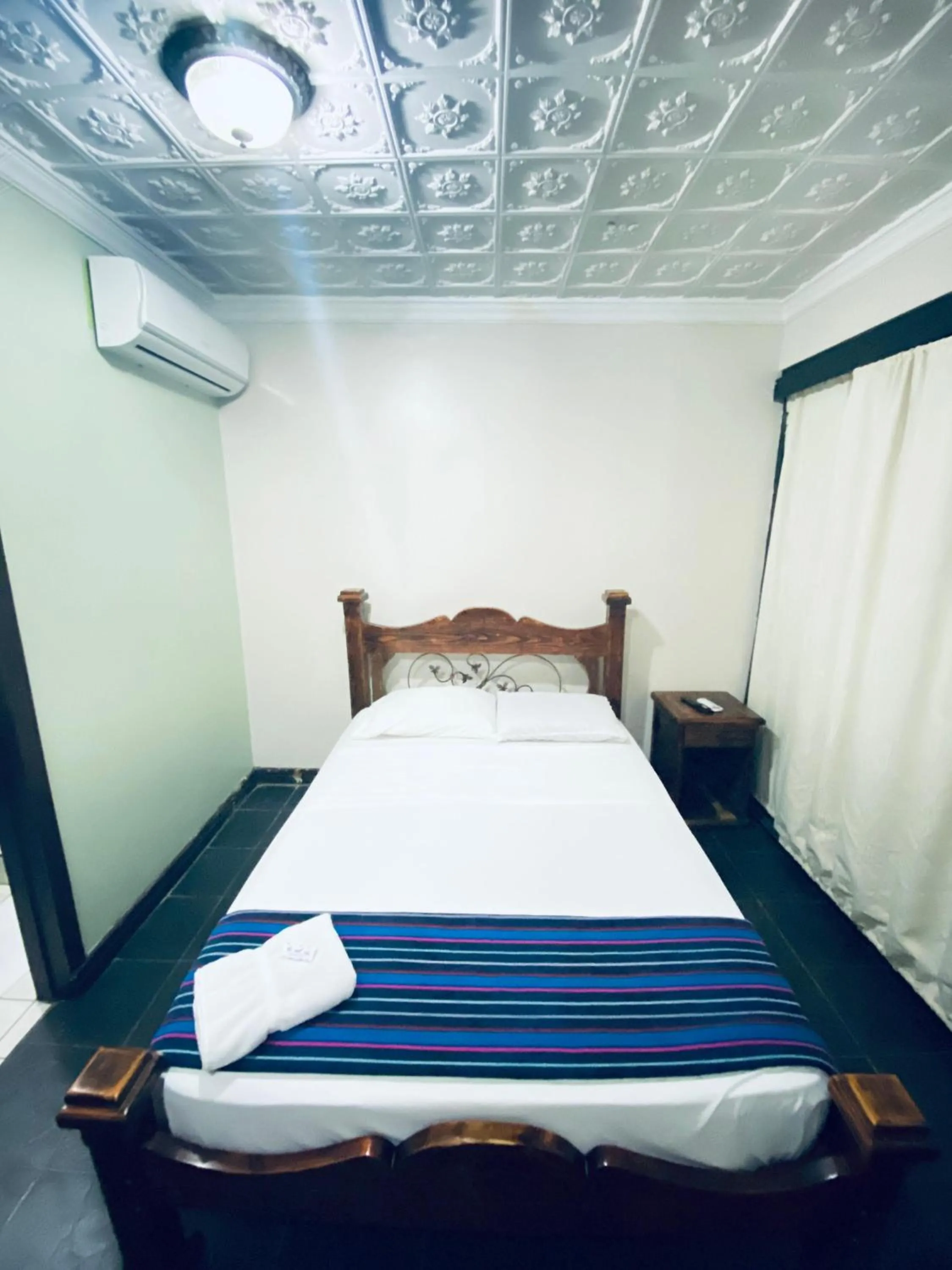 Standard Family Room - single occupancy in Hotel el Tucan Alajuela