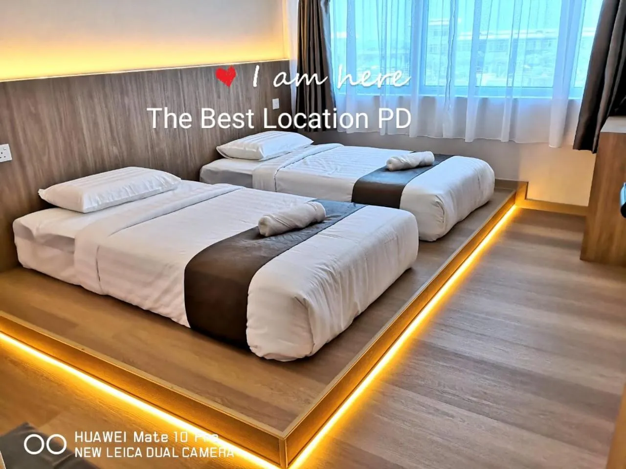 Bed in THE BEST LOCATION
