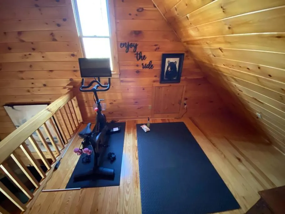 Cycling in MTN Cabin Sleeps 10 - 5 Mins To Fishing & Camping