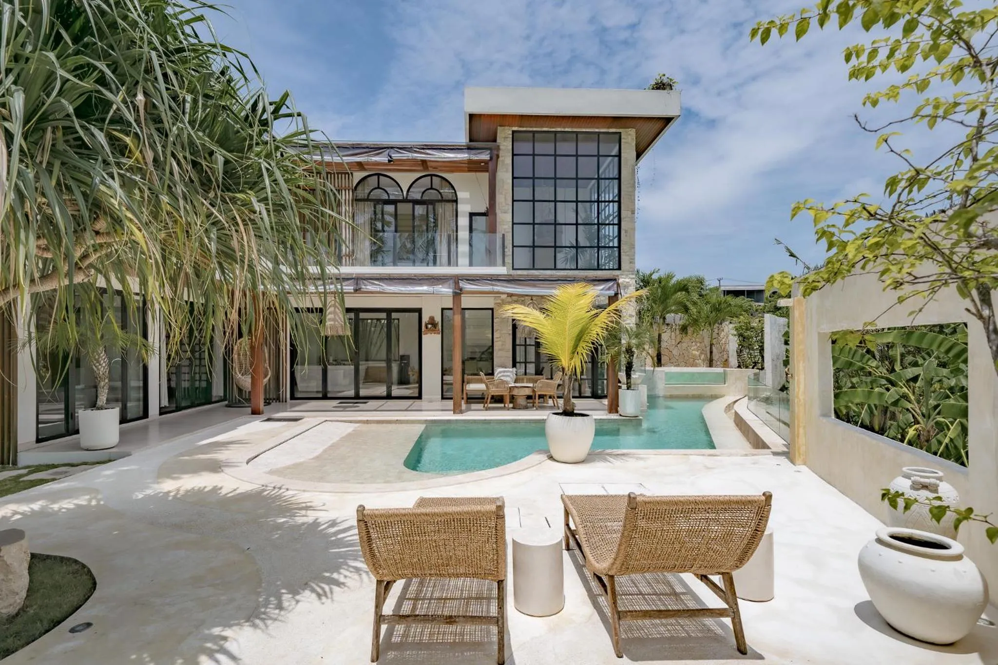 Property building in Rumah Simba