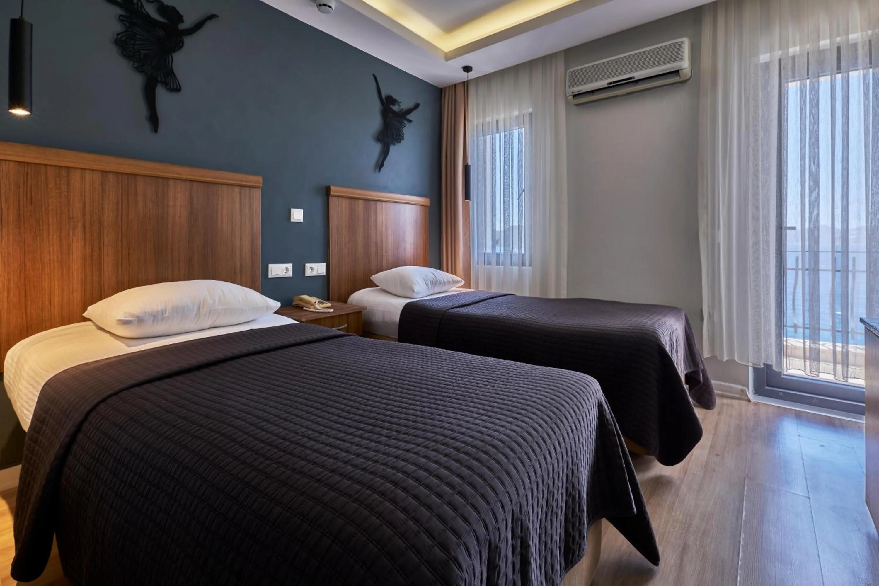 Photo of the whole room, Bed in Aqua Princess Hotel