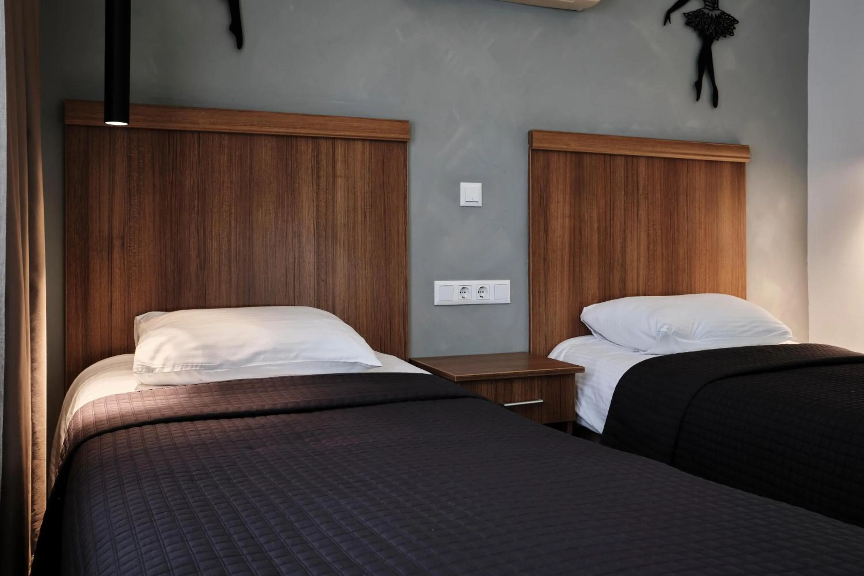 Photo of the whole room, Bed in Aqua Princess Hotel