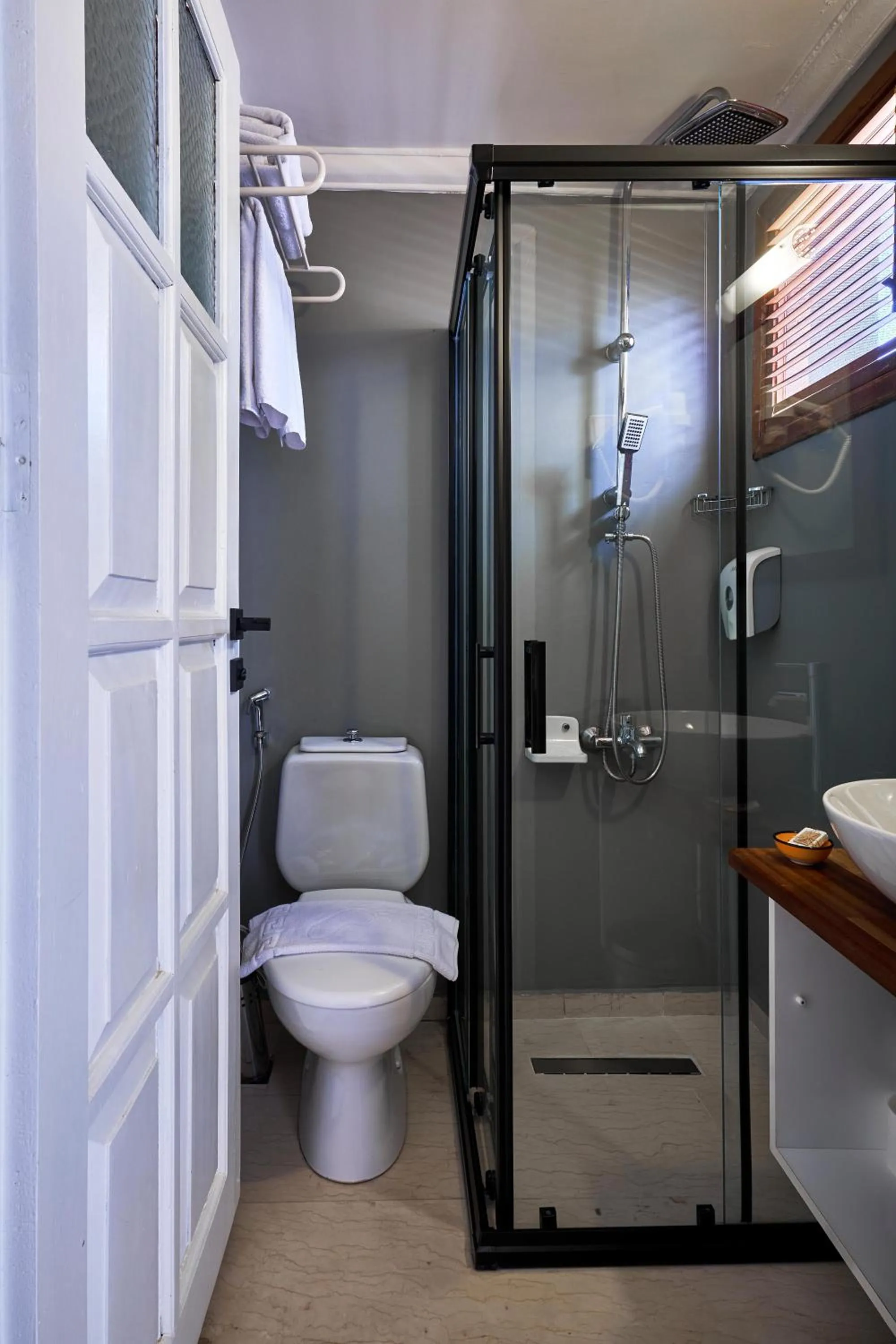 Shower in Aqua Princess Hotel