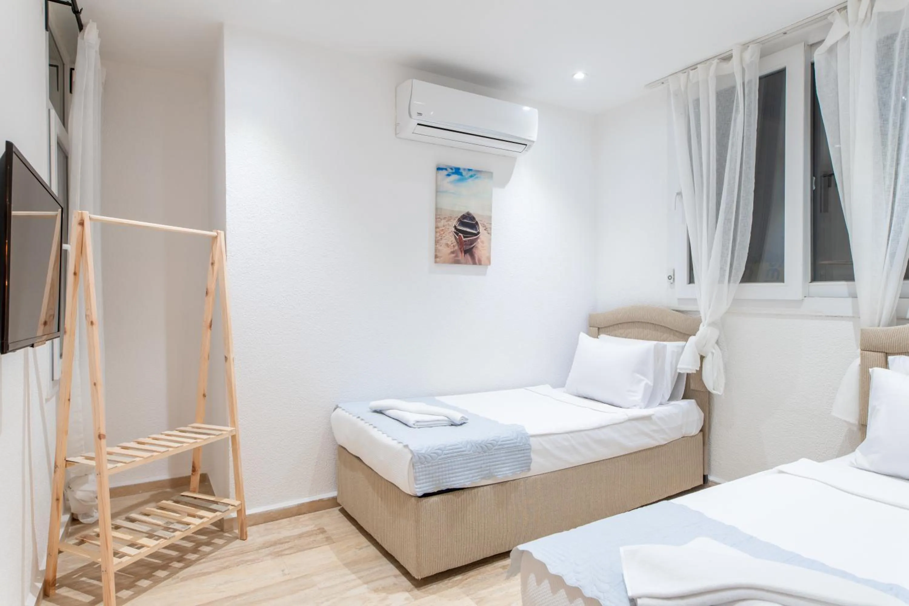 Bedroom, Bed in MARE MARIN BOUTIQUE HOTEL