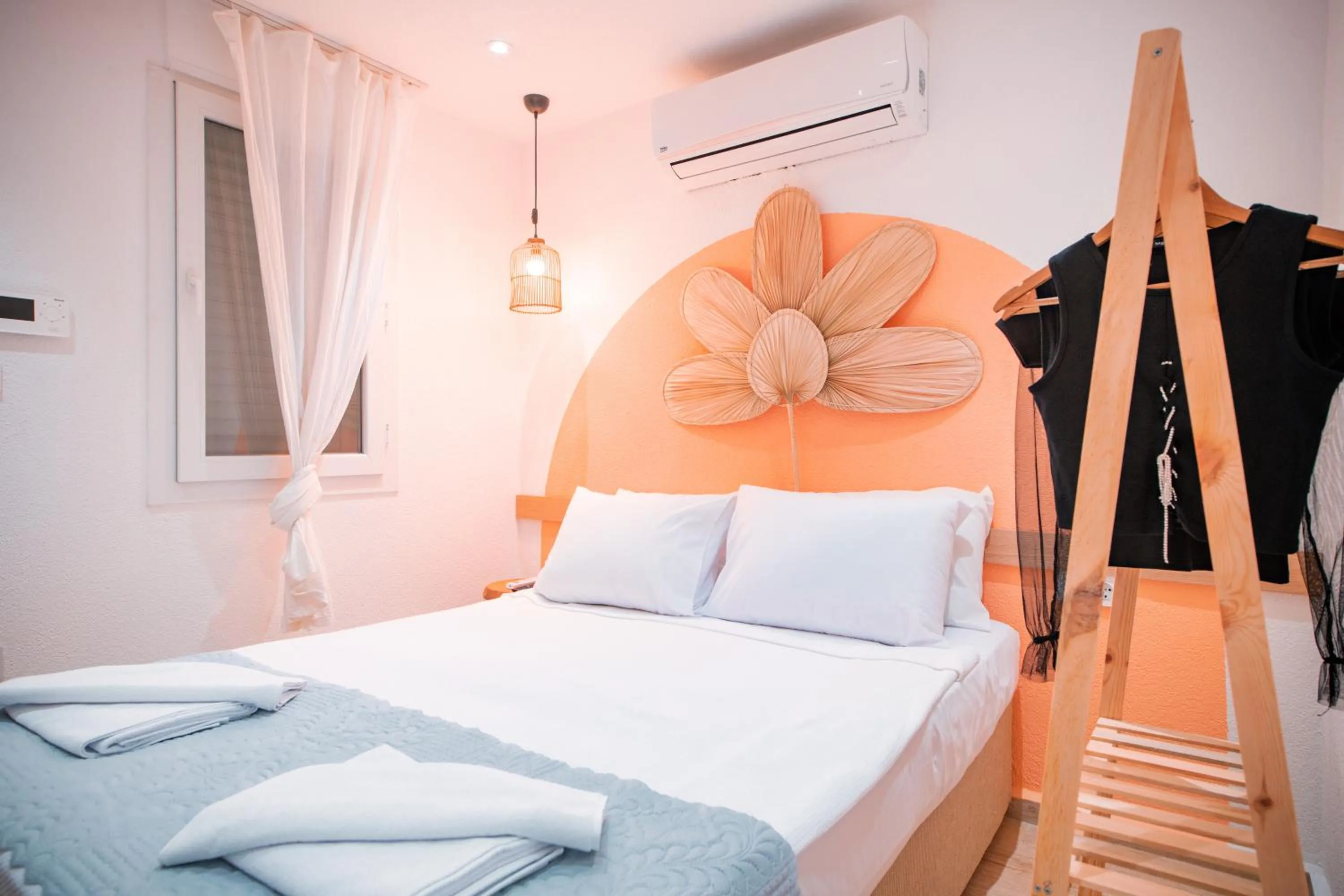 Bed in MARE MARIN BOUTIQUE HOTEL