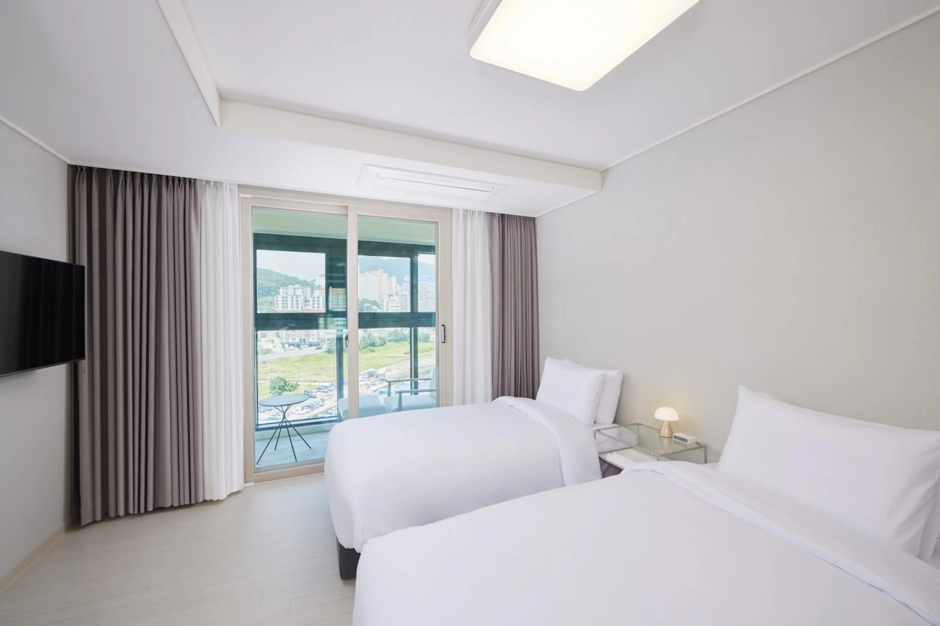 Decorative detail in Shiftdoor Residence Hari