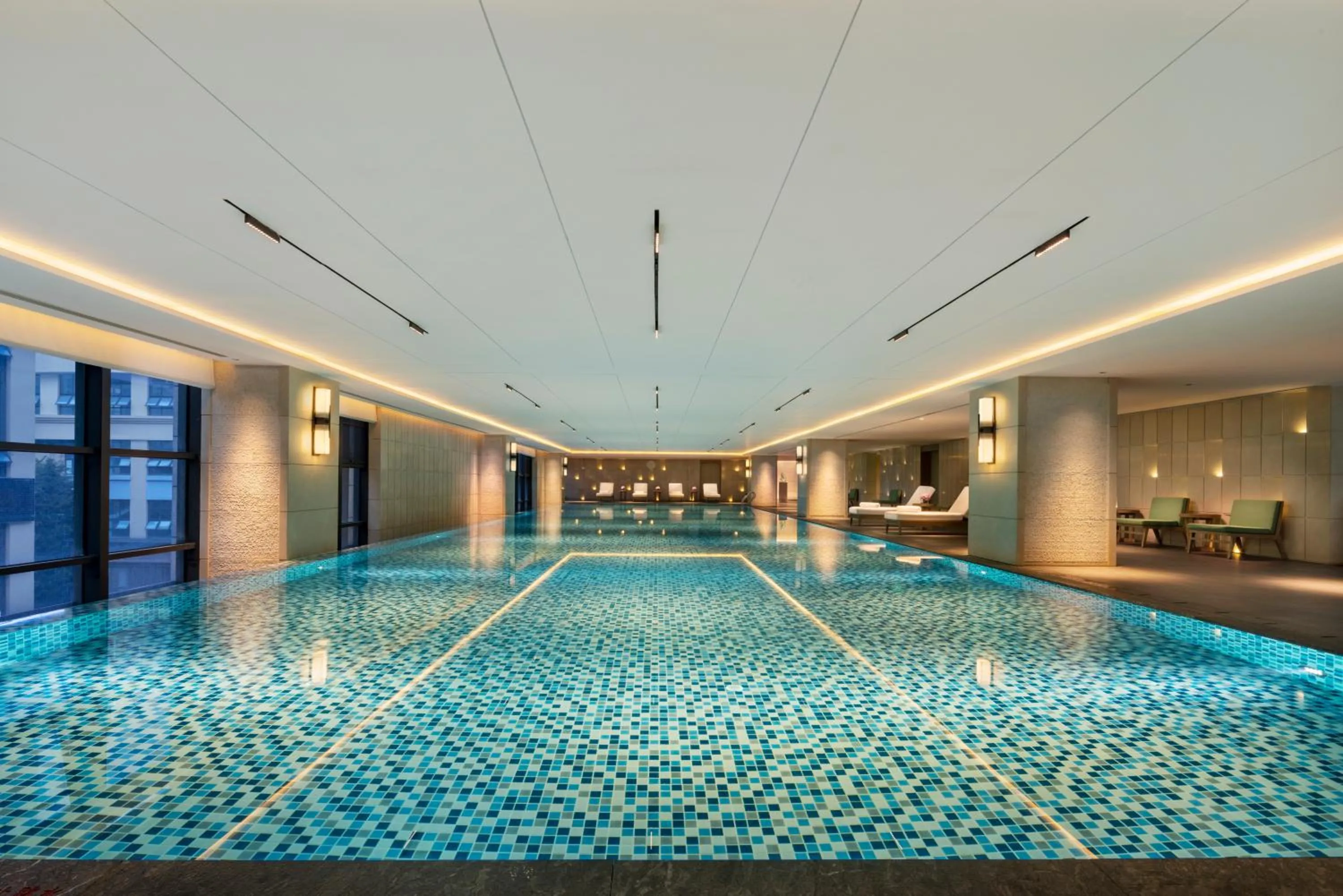 Swimming pool in DoubleTree By Hilton Ya'An