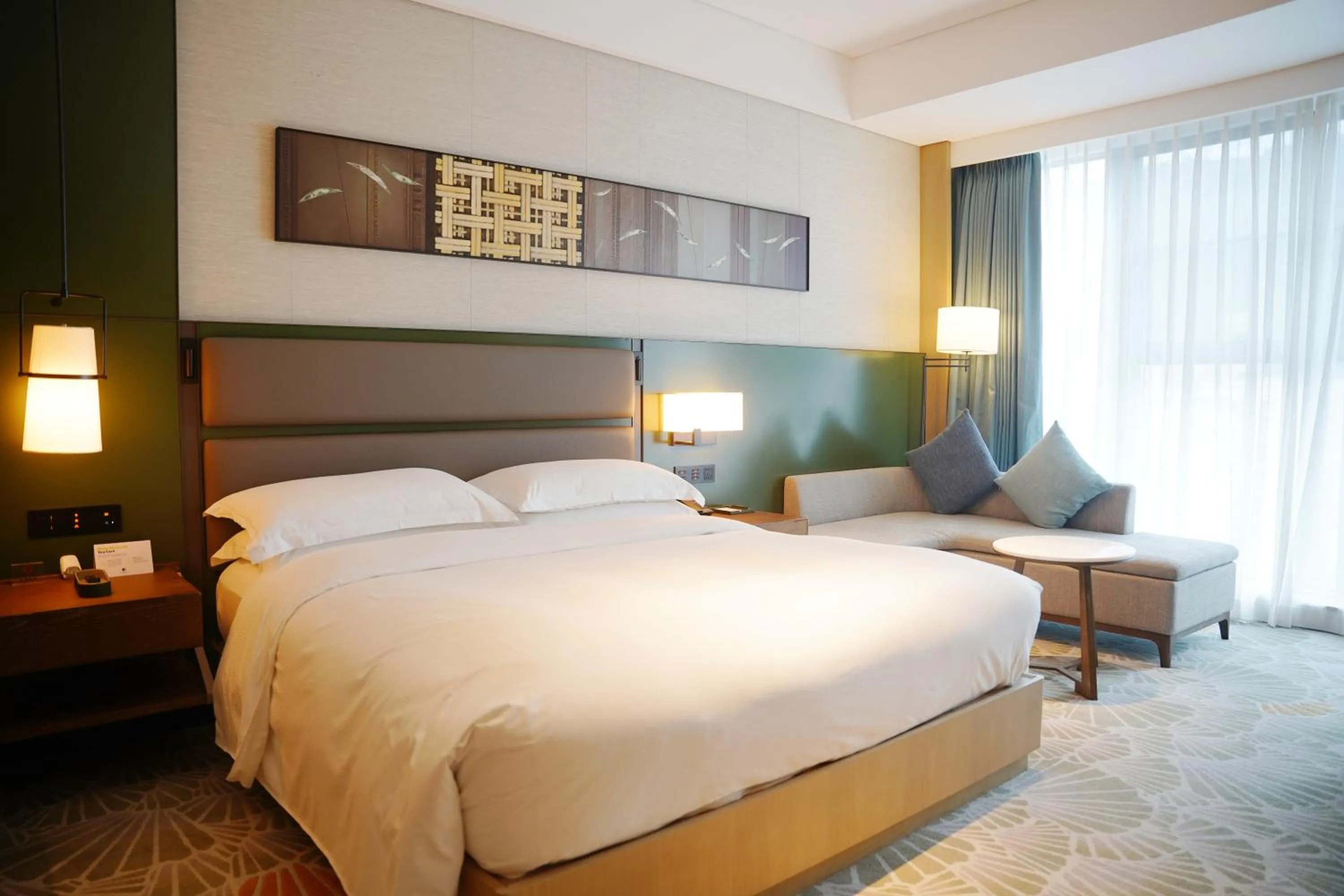 View (from property/room), Bed in DoubleTree By Hilton Ya'An