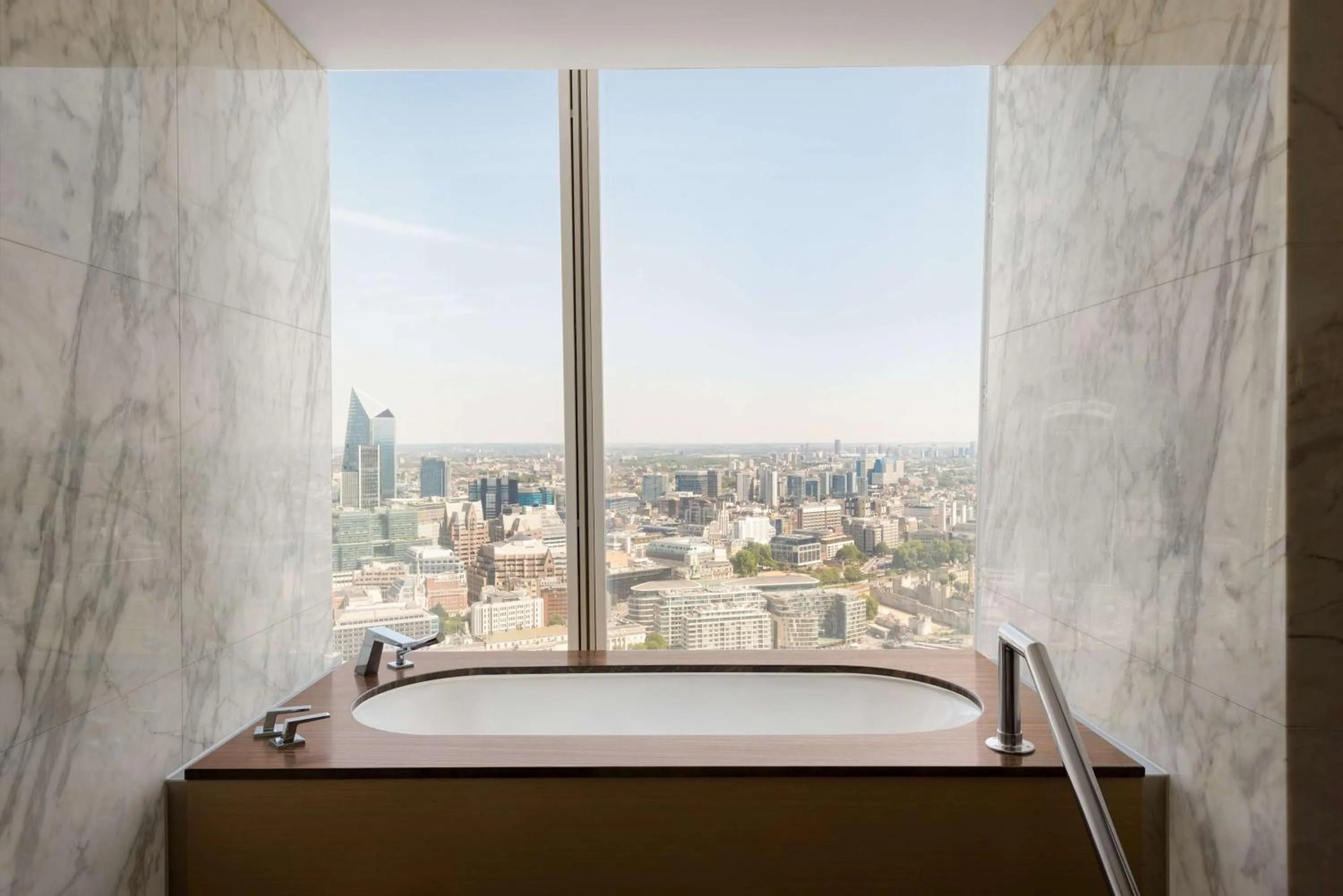 Bathroom in Shangri-La The Shard, London