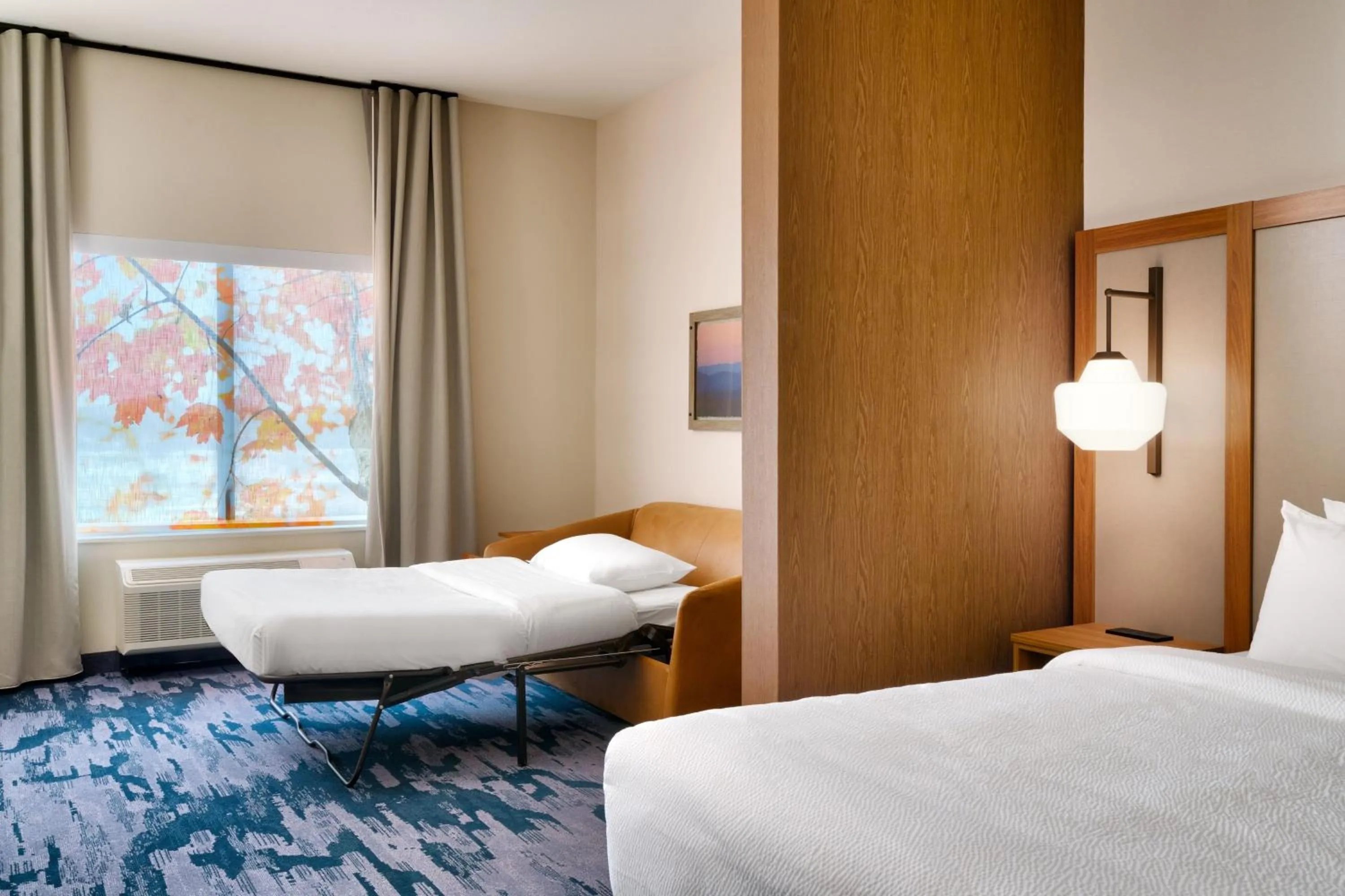 Photo of the whole room, Bed in Fairfield by Marriott Inn & Suites Laurel