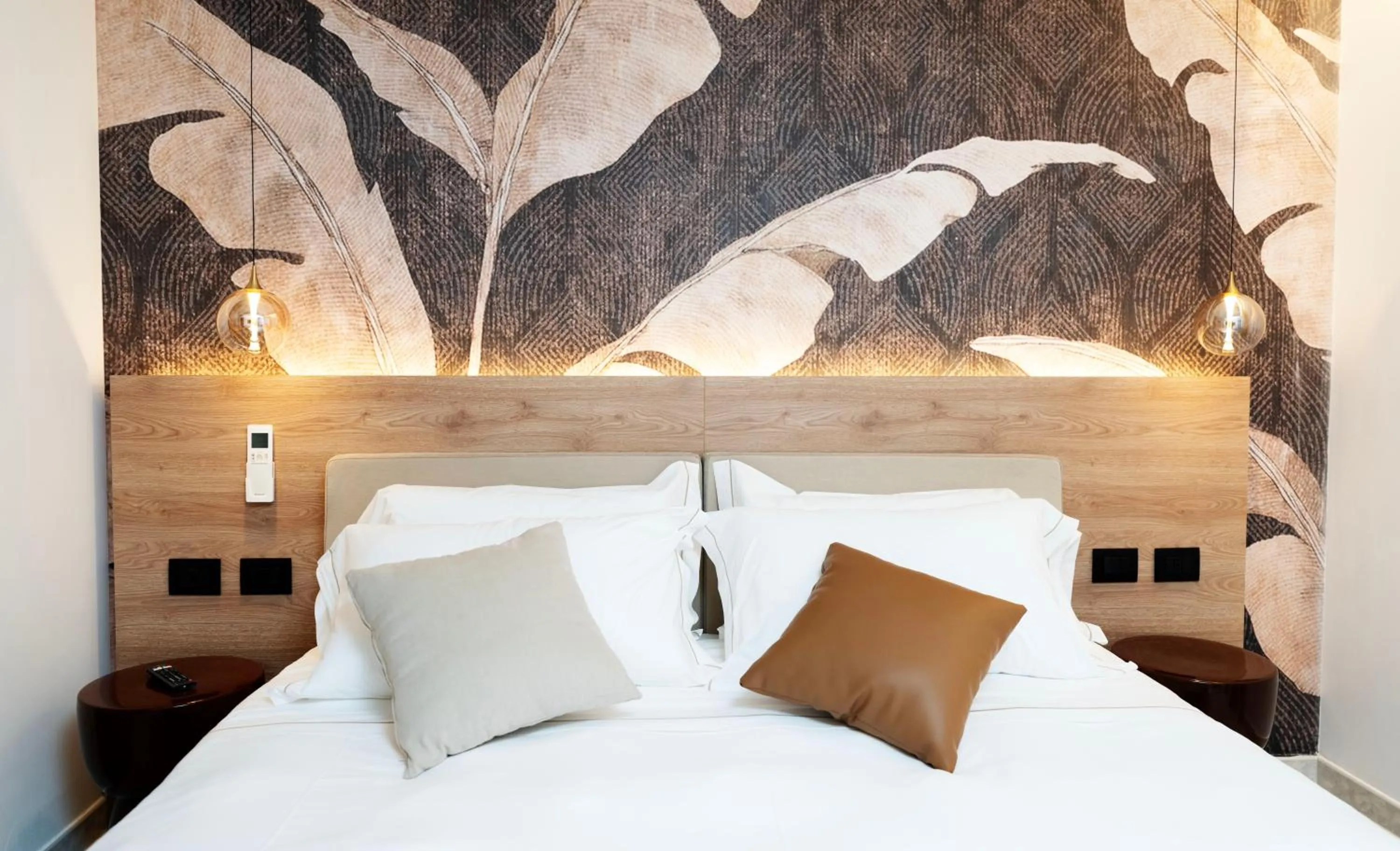 Bed in Donna Vì Hotel