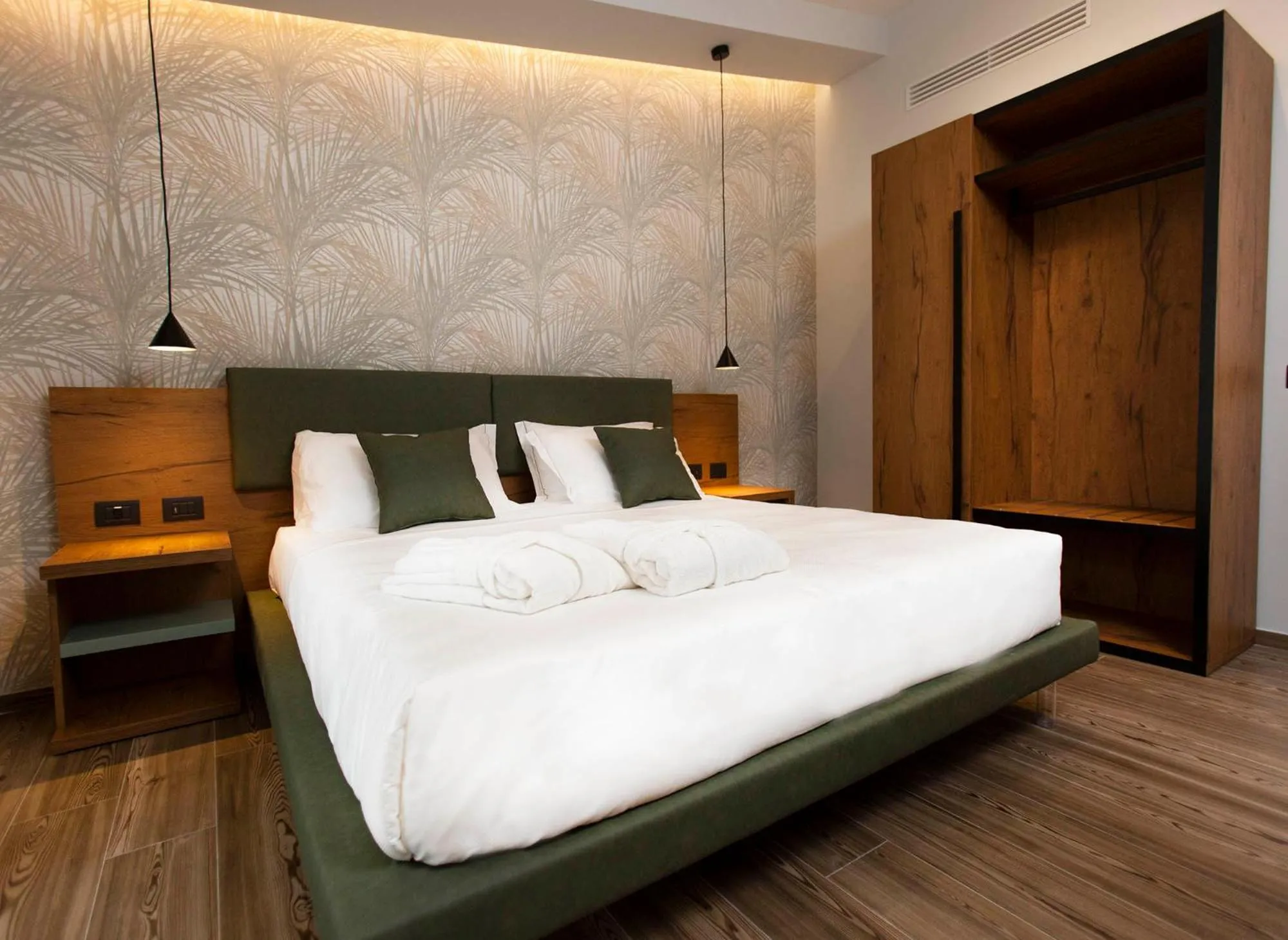 Bed in Donna Vì Hotel