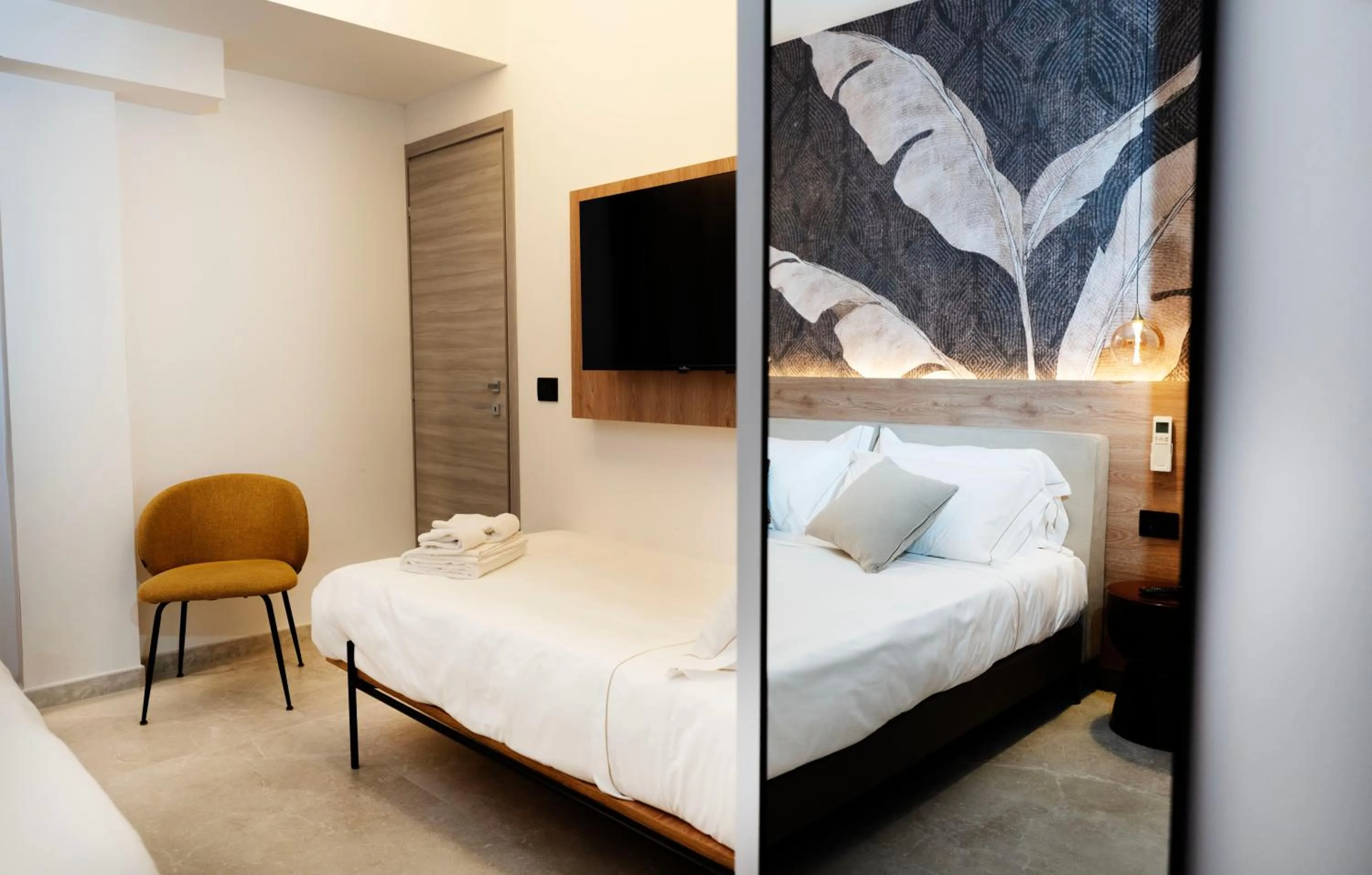 Bed in Donna Vì Hotel