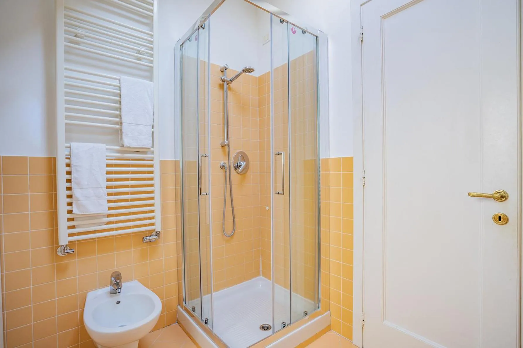 Bathroom in Ca' Dei Musicanti 3 Few Steps from Rialto Bridge!