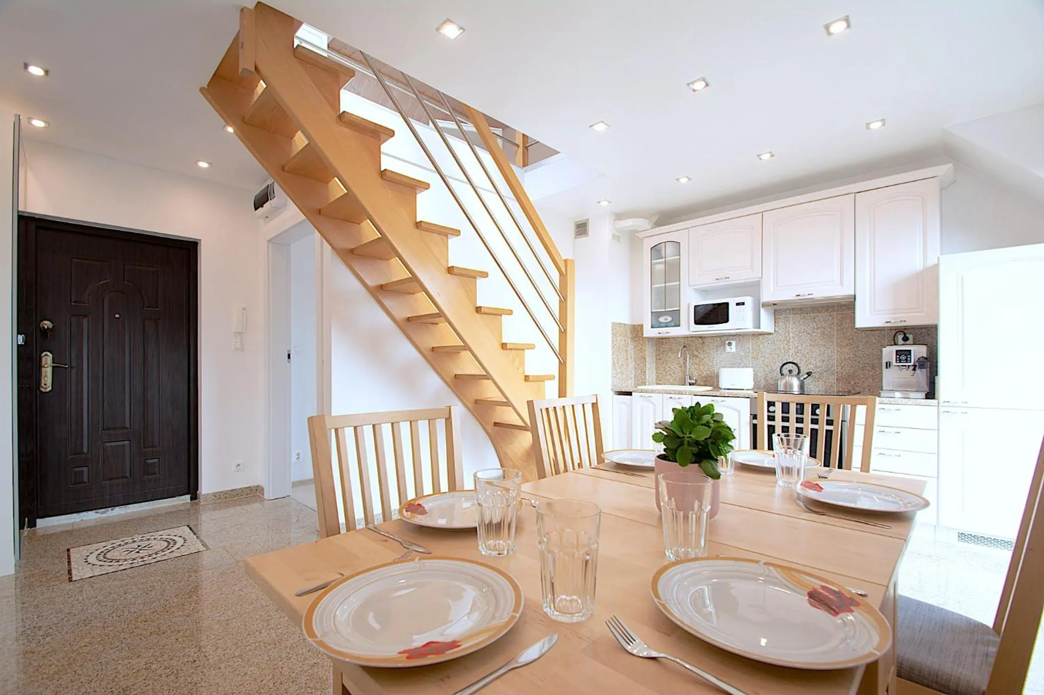 Kitchen or kitchenette in Rezydencja Wind Rose - luxury ApartHotel Gdansk