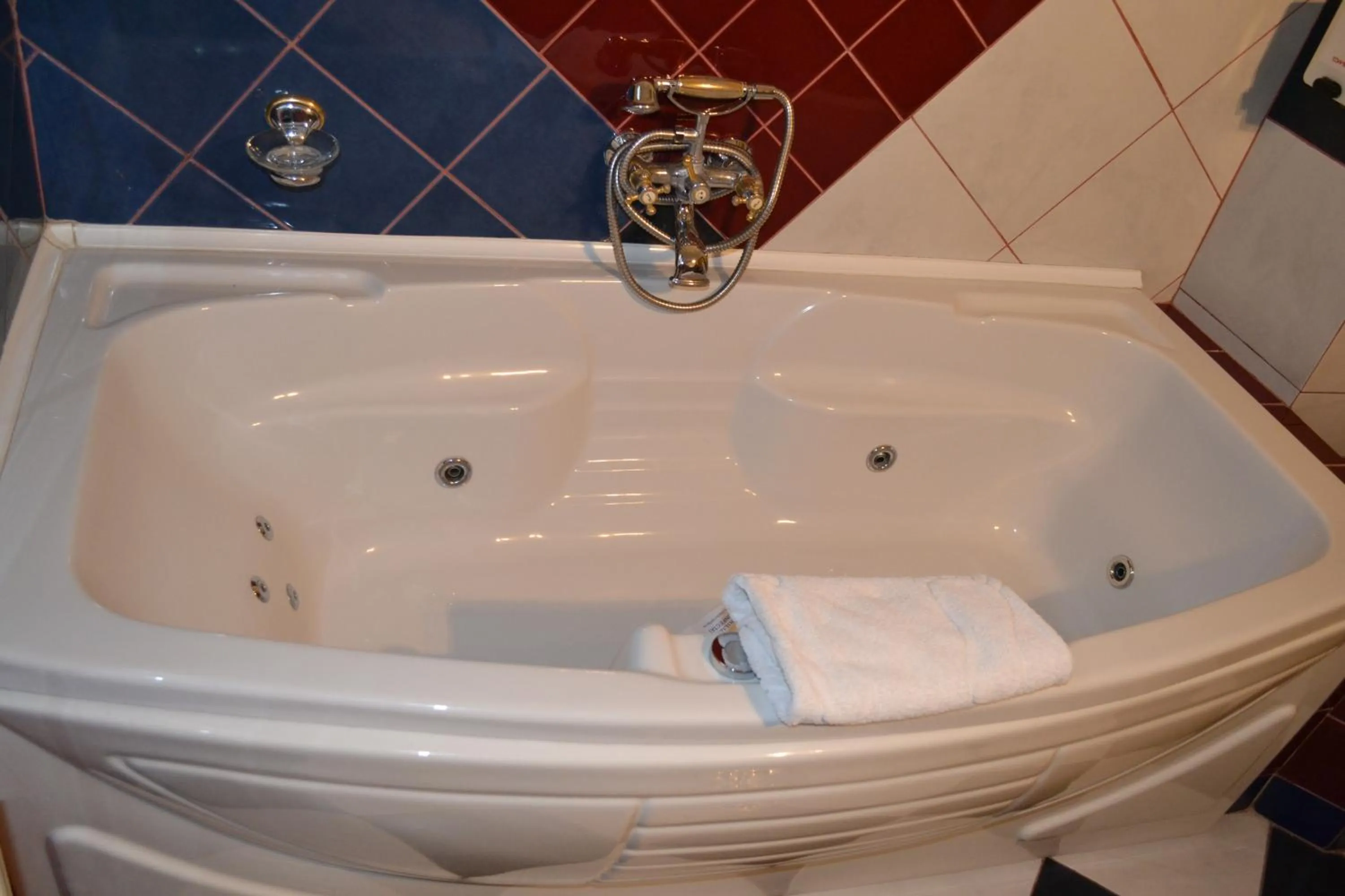 Twin Room upper floors no elevator in Pensiunea Casa Cranta