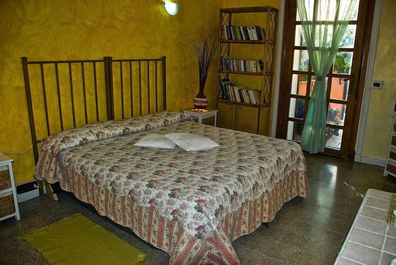 Bed in B&B Mery Lho