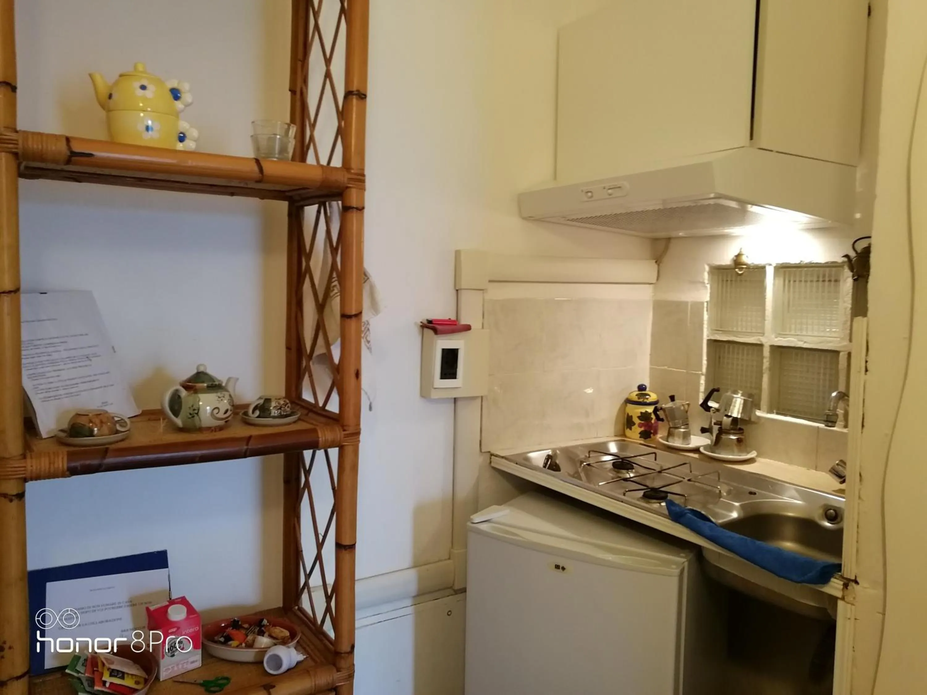 Kitchen or kitchenette in B&B Mery Lho