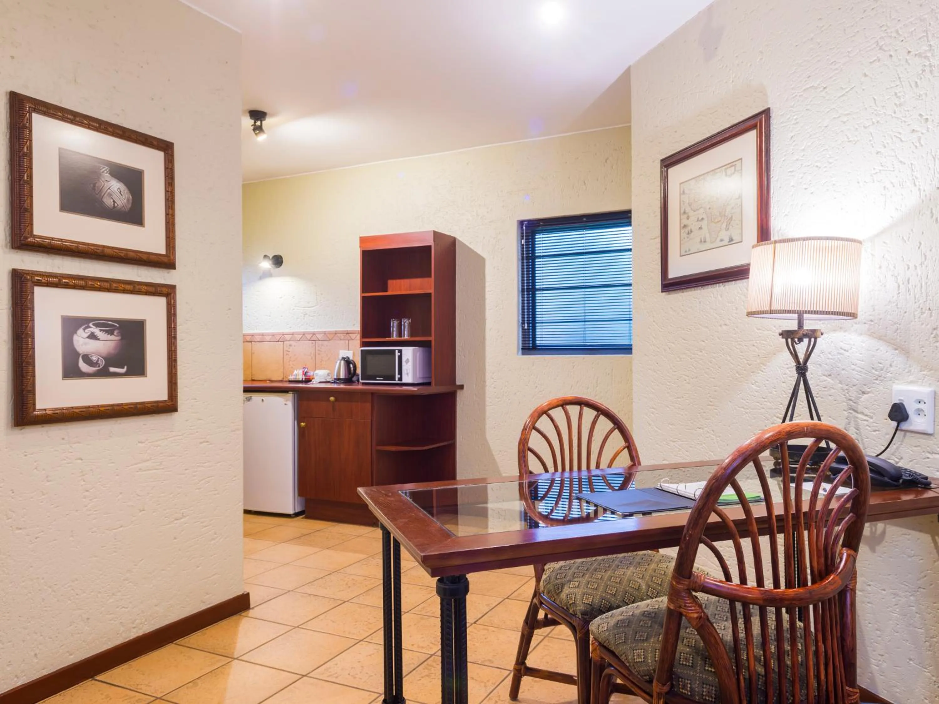 Kitchen or kitchenette in aha Kopanong Hotel & Conference Centre