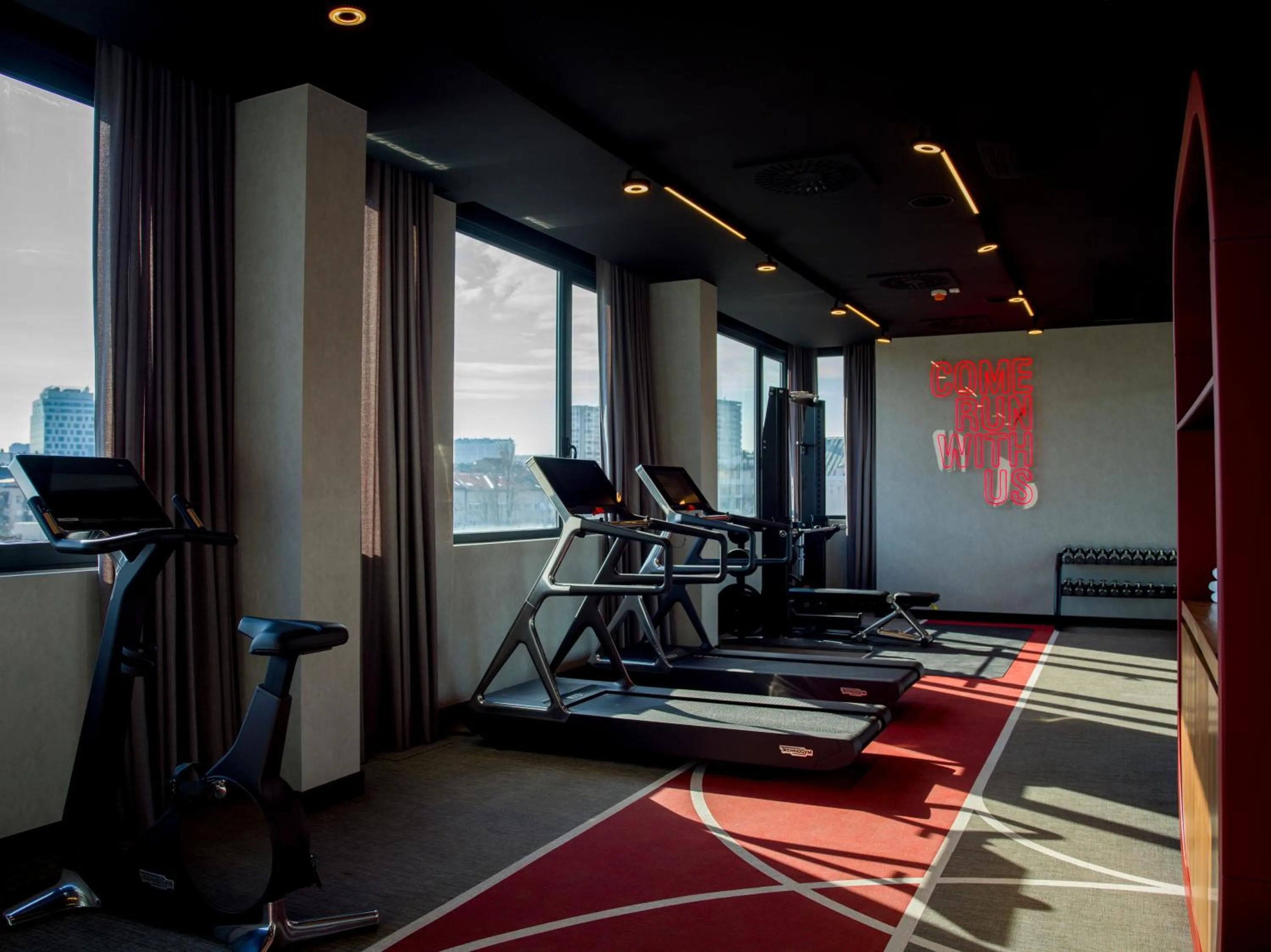Fitness centre/facilities in Radisson RED Belgrade