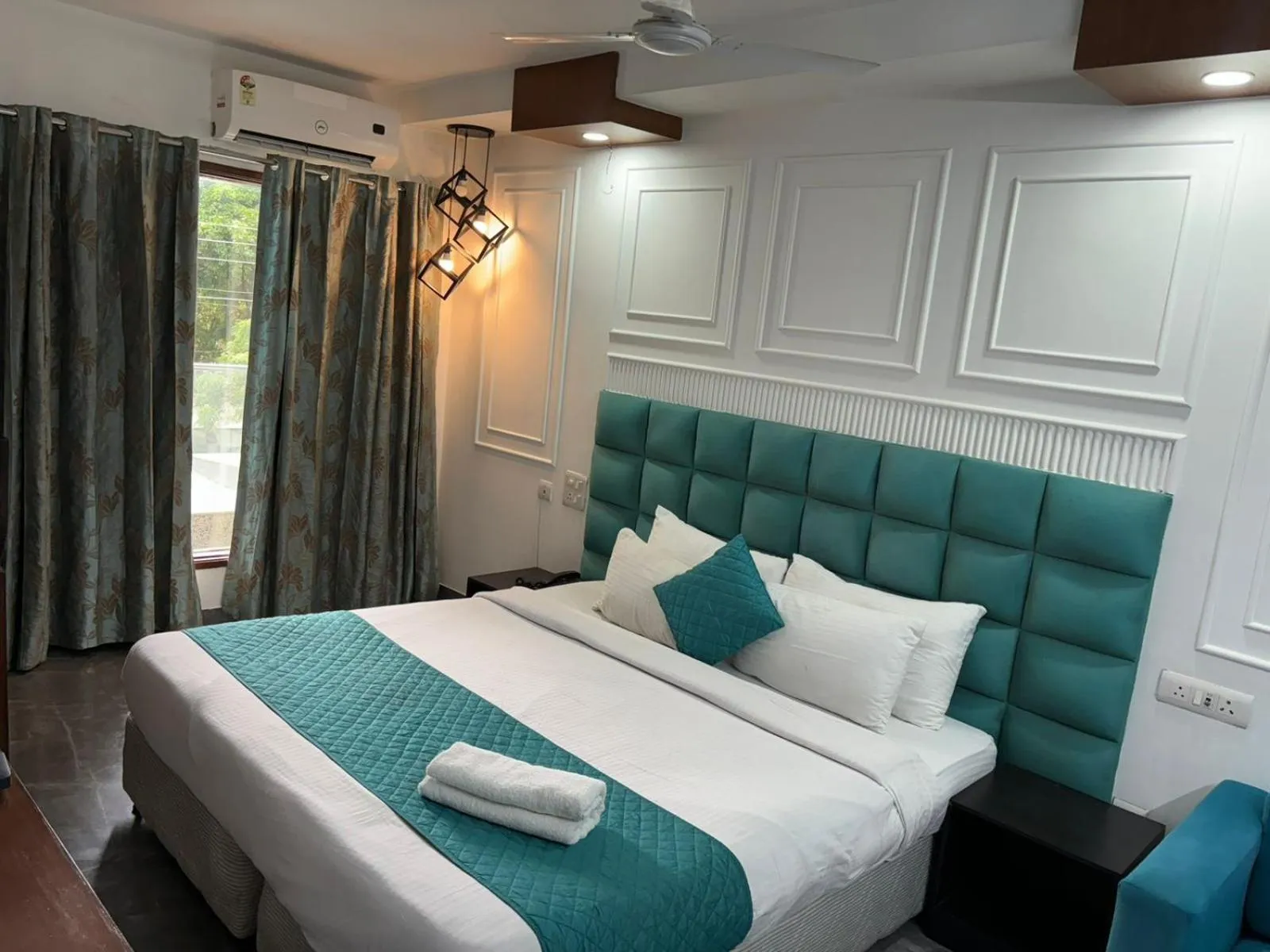 Bedroom, Bed in Asian Suites IFFCO Metro Station Gurugram