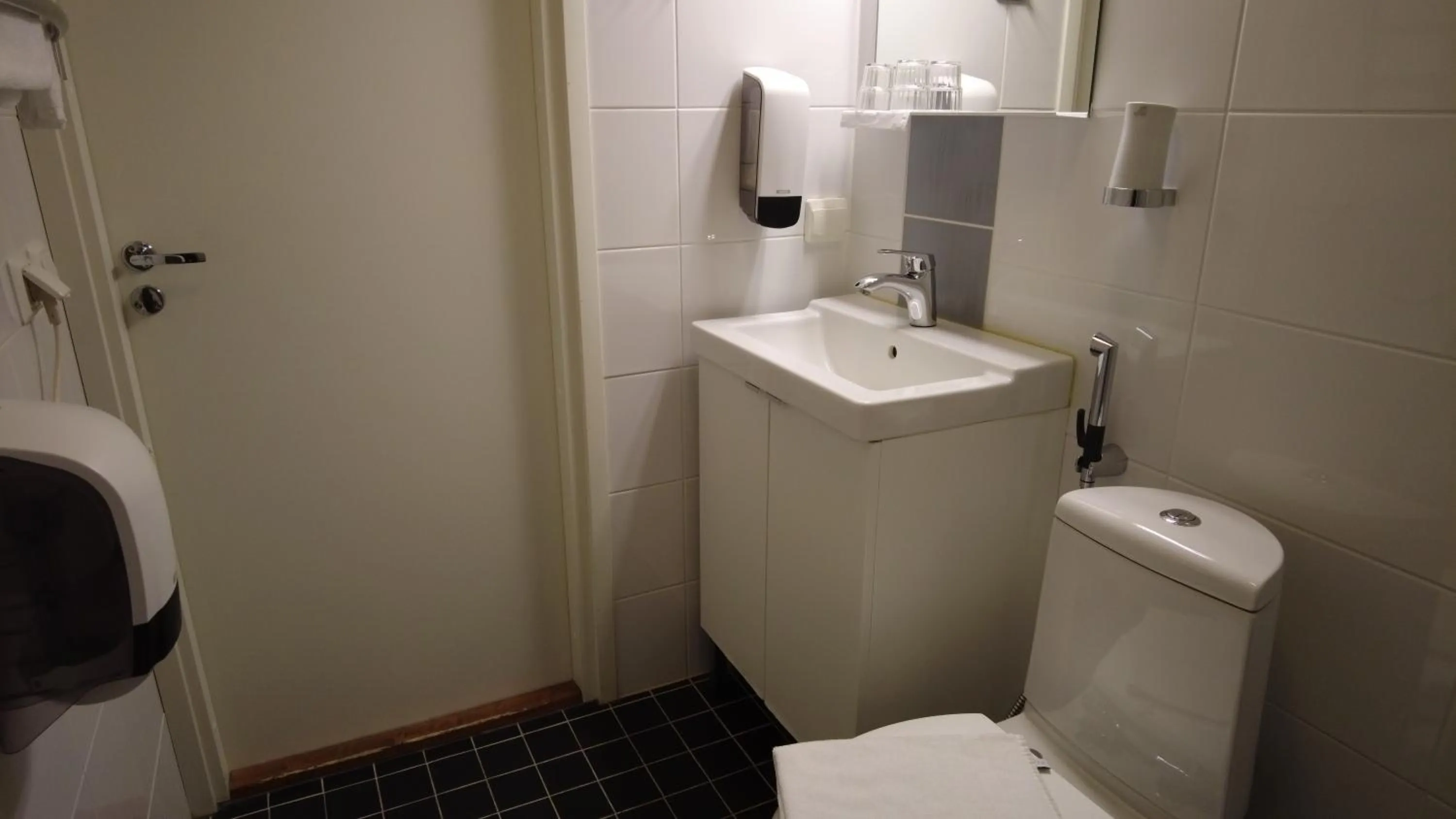 Toilet in Lapin Satu