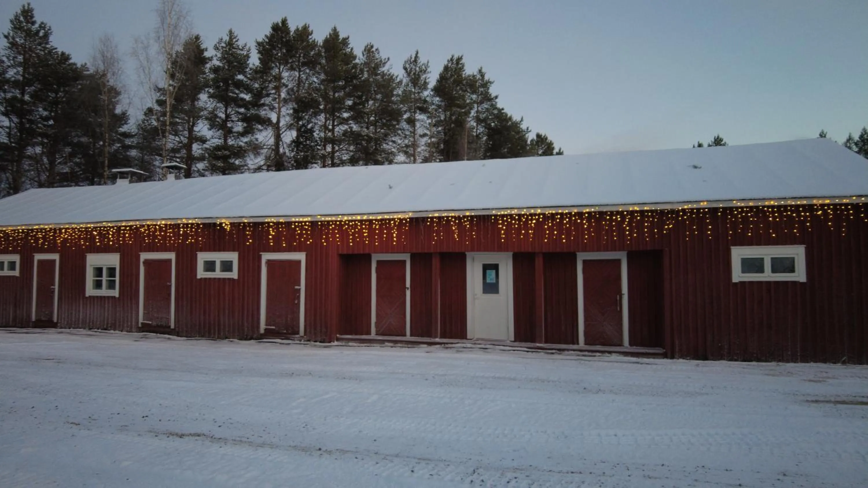 Skiing in Lapin Satu