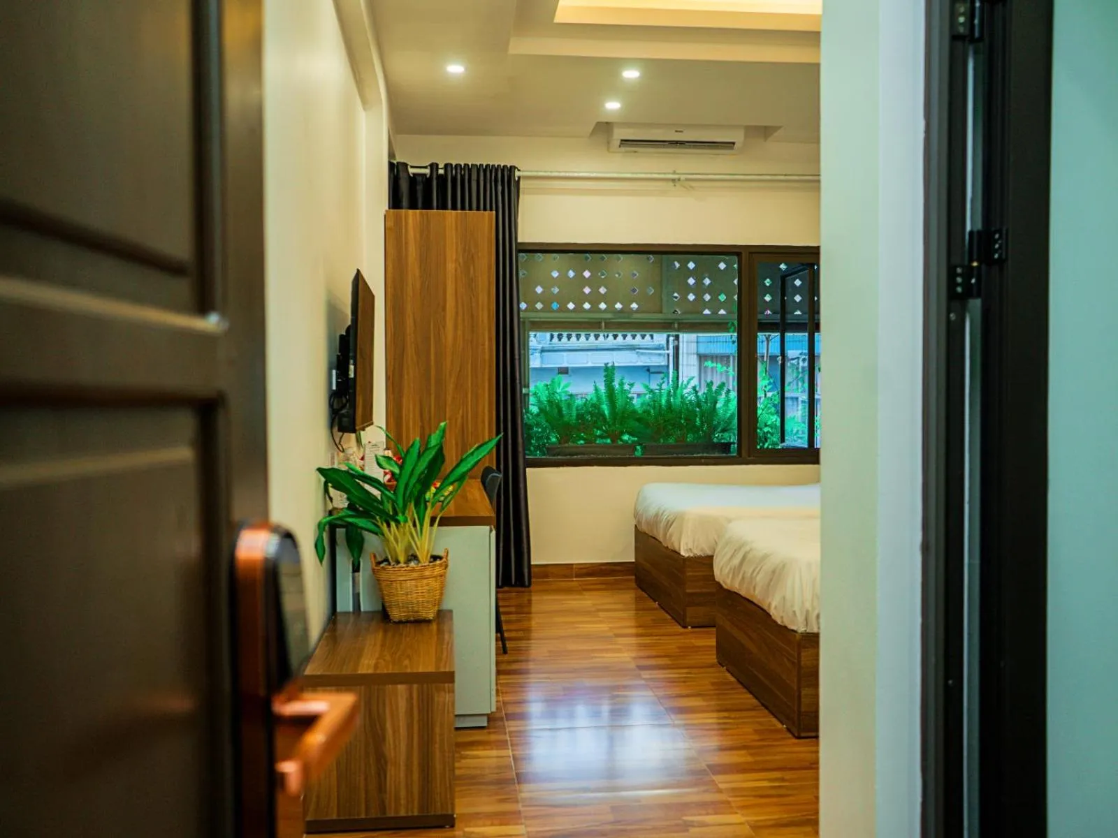 Photo of the whole room, Bed in Bai Chay Panda Hotel