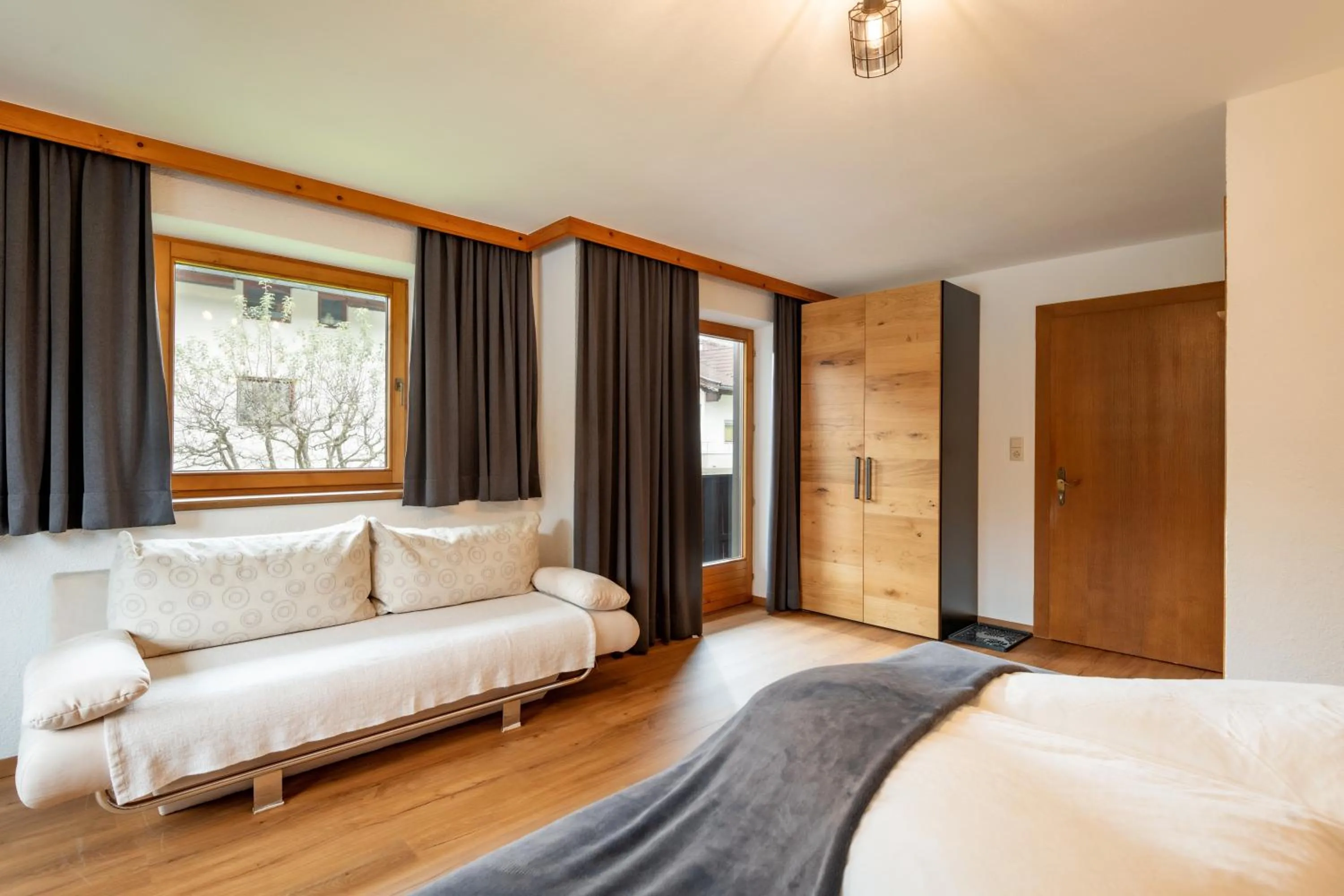 Haus Schroll