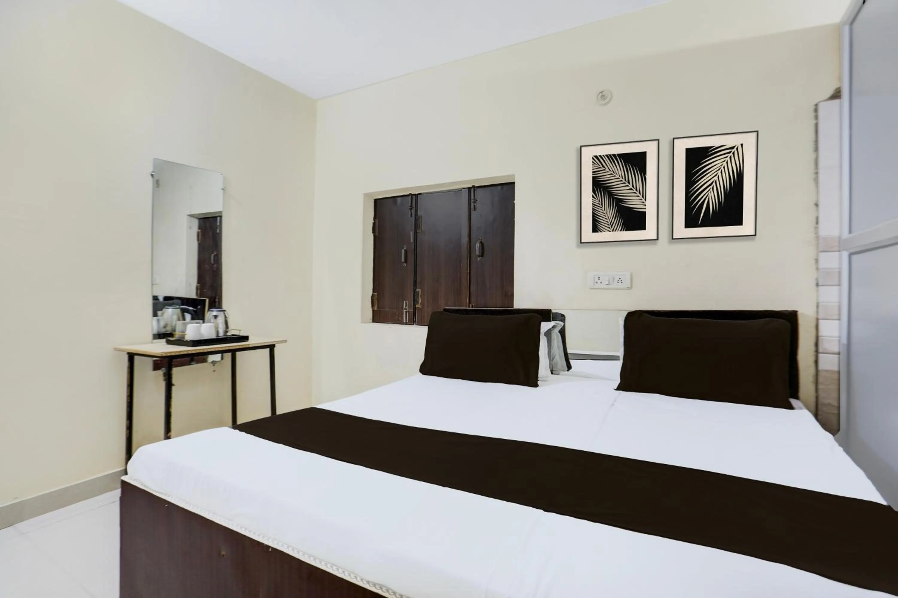 Bedroom in Hotel O SHRI DURGA HOTEL