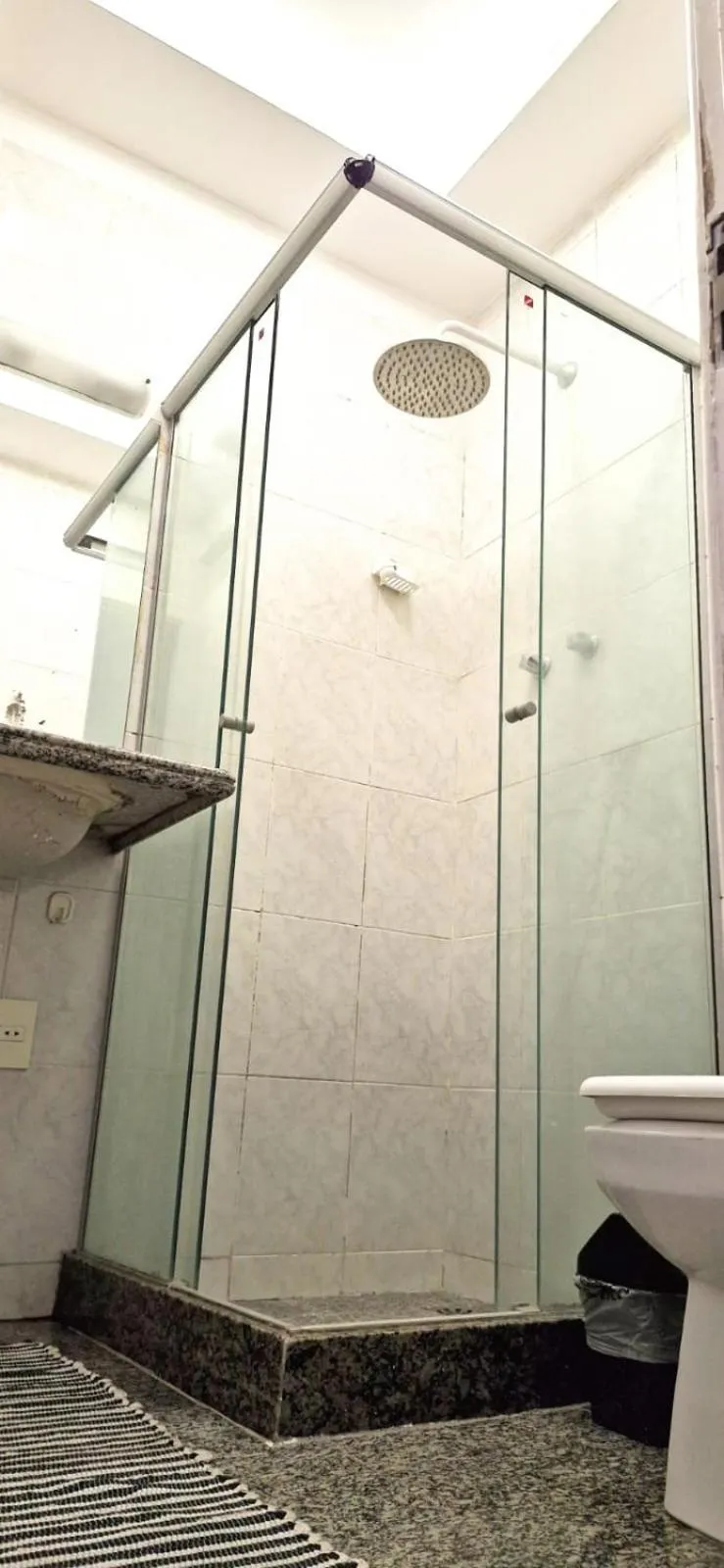 Copacabana 3 quartos ar cond a 2 qds da praia