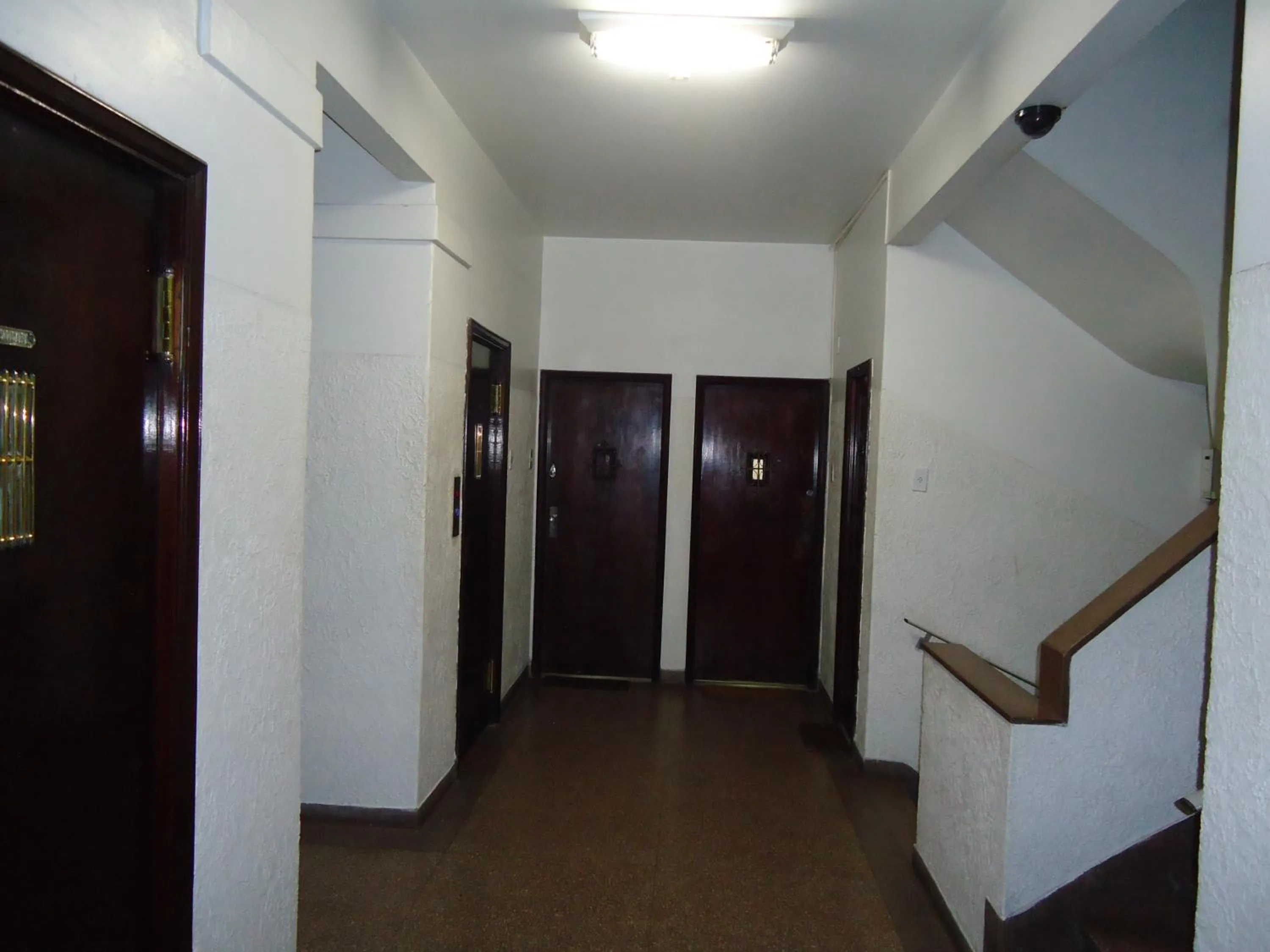 Property building in Copacabana 3 quartos ar cond a 2 qds da praia