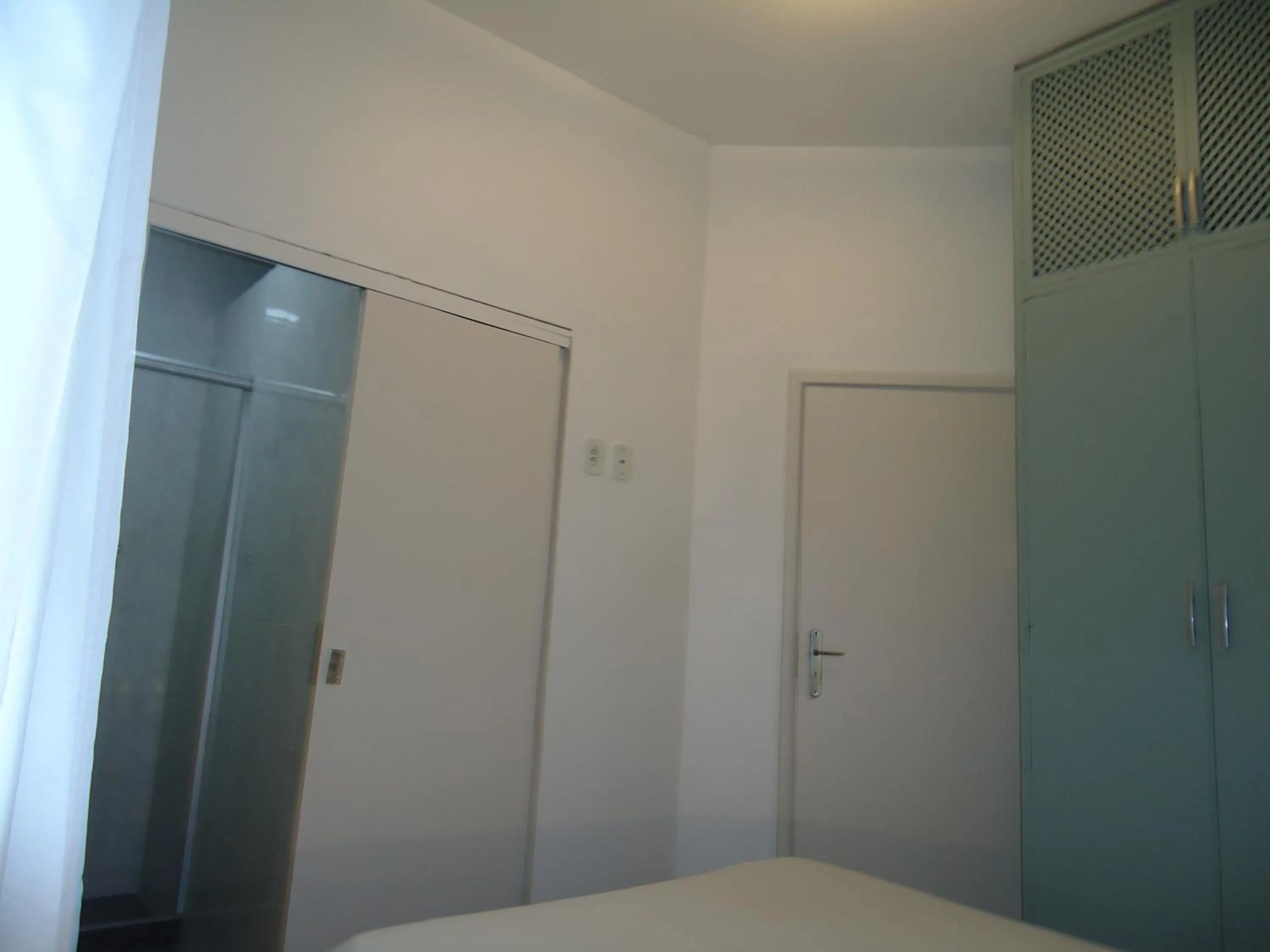 Bathroom in Copacabana 3 quartos ar cond a 2 qds da praia