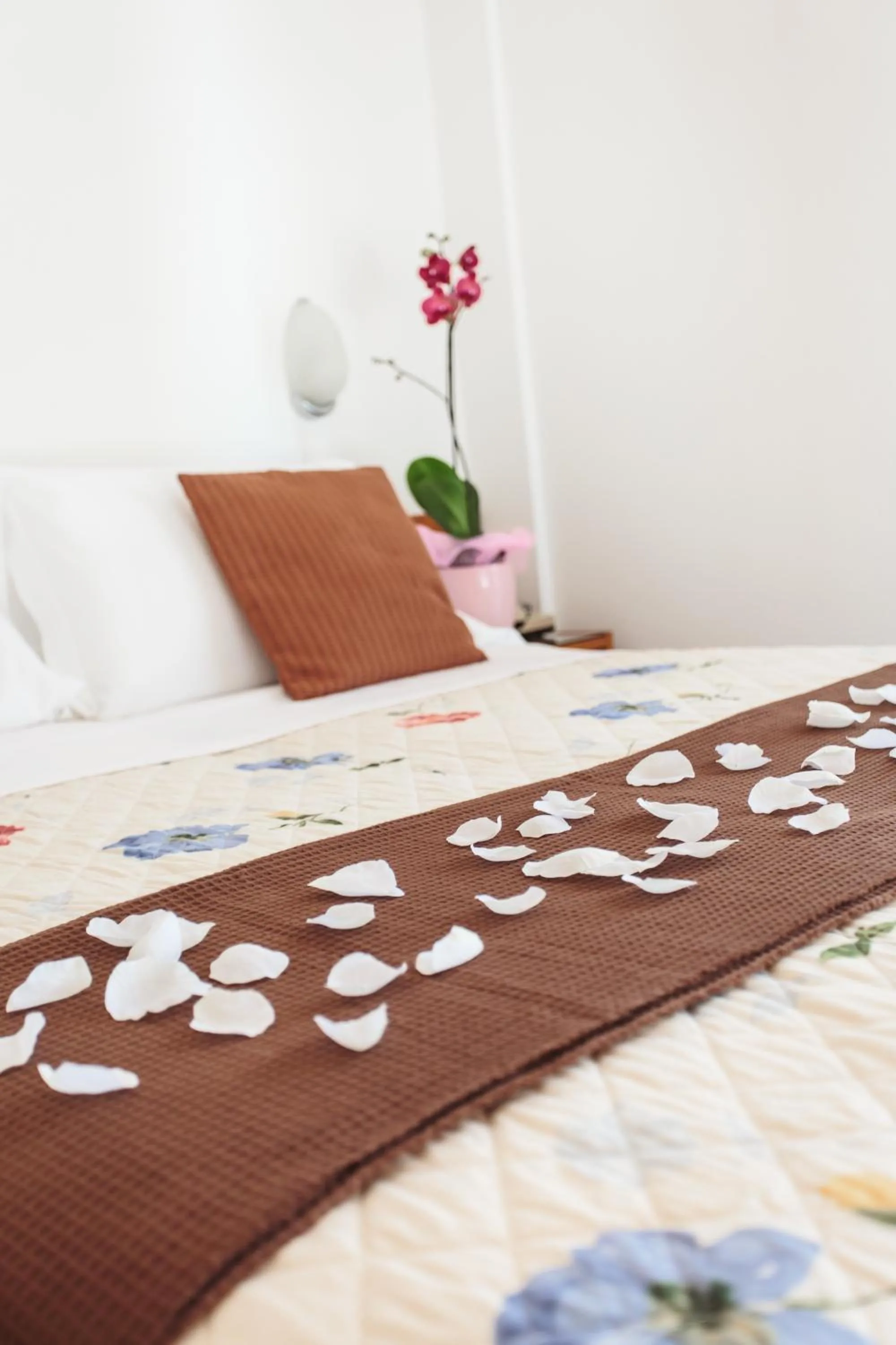 Bed in Hotel Du Lac