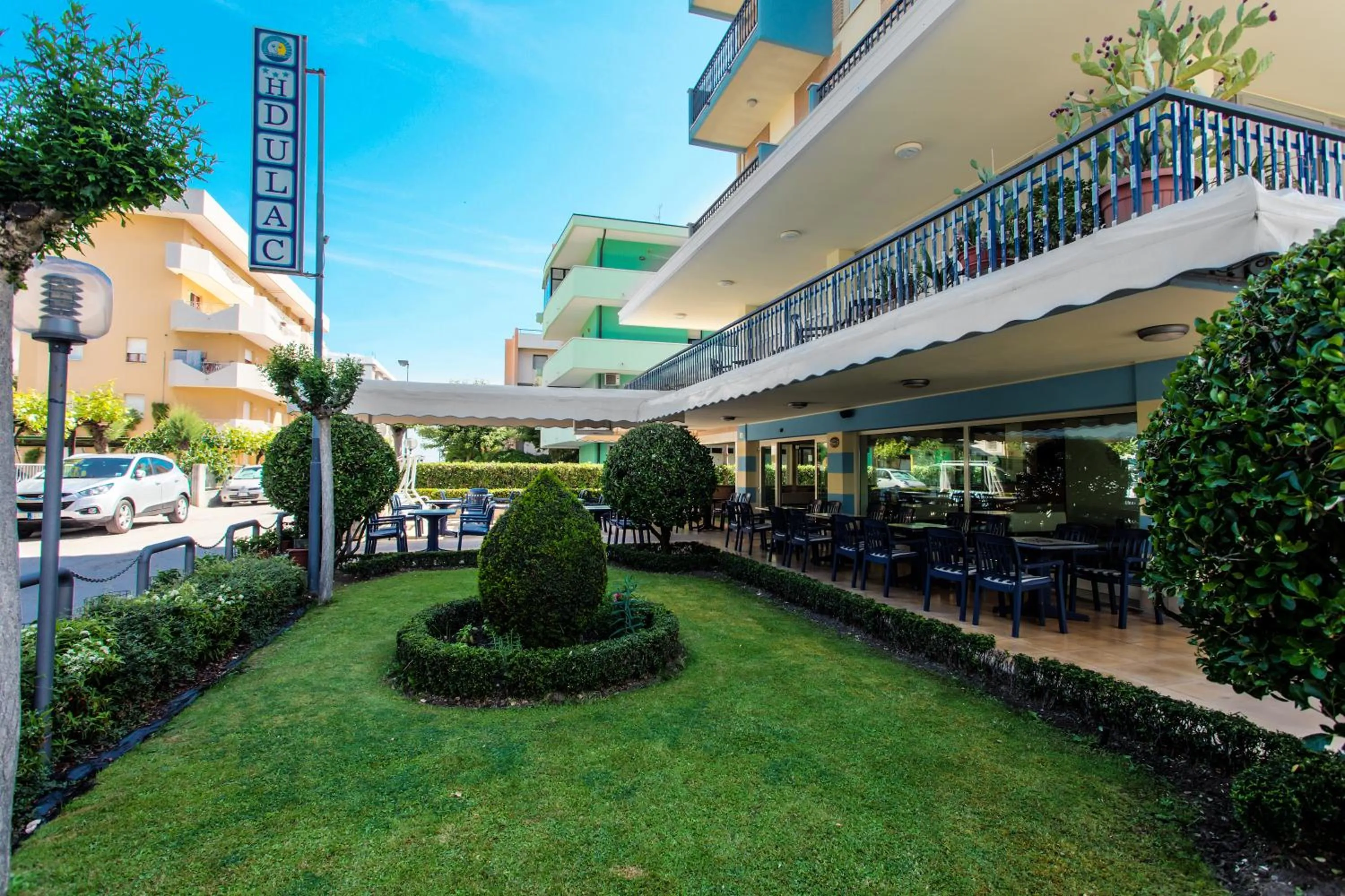 Garden in Hotel Du Lac